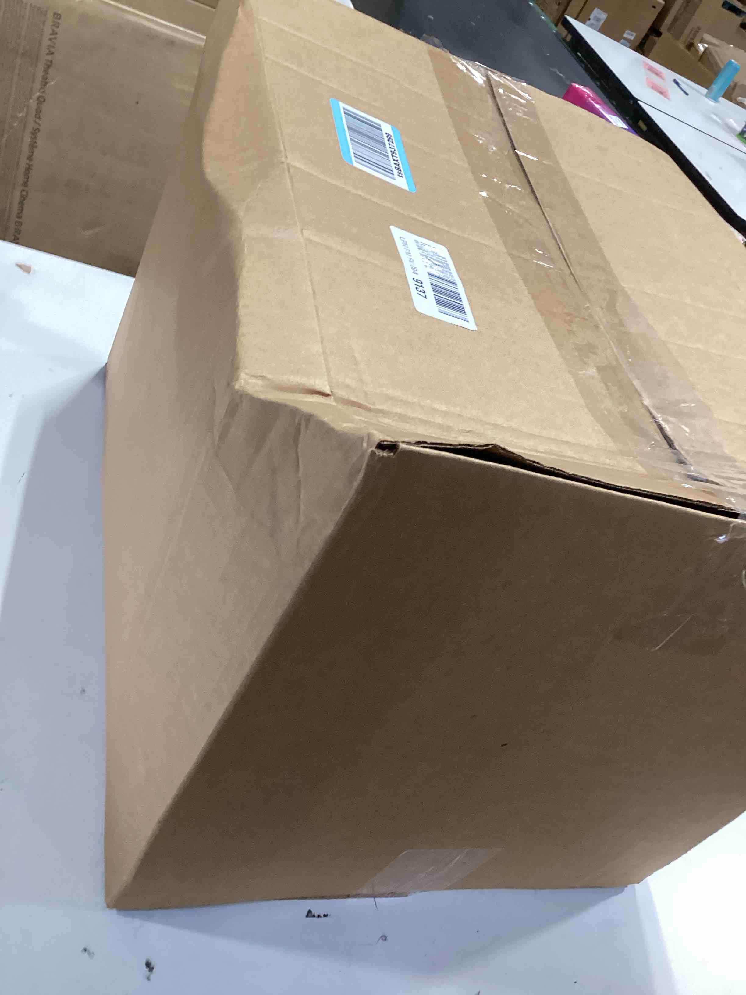 https://s3.amazonaws.com/lotting-images-prod/bidfta/PPE5194486_1778588818355.jpeg