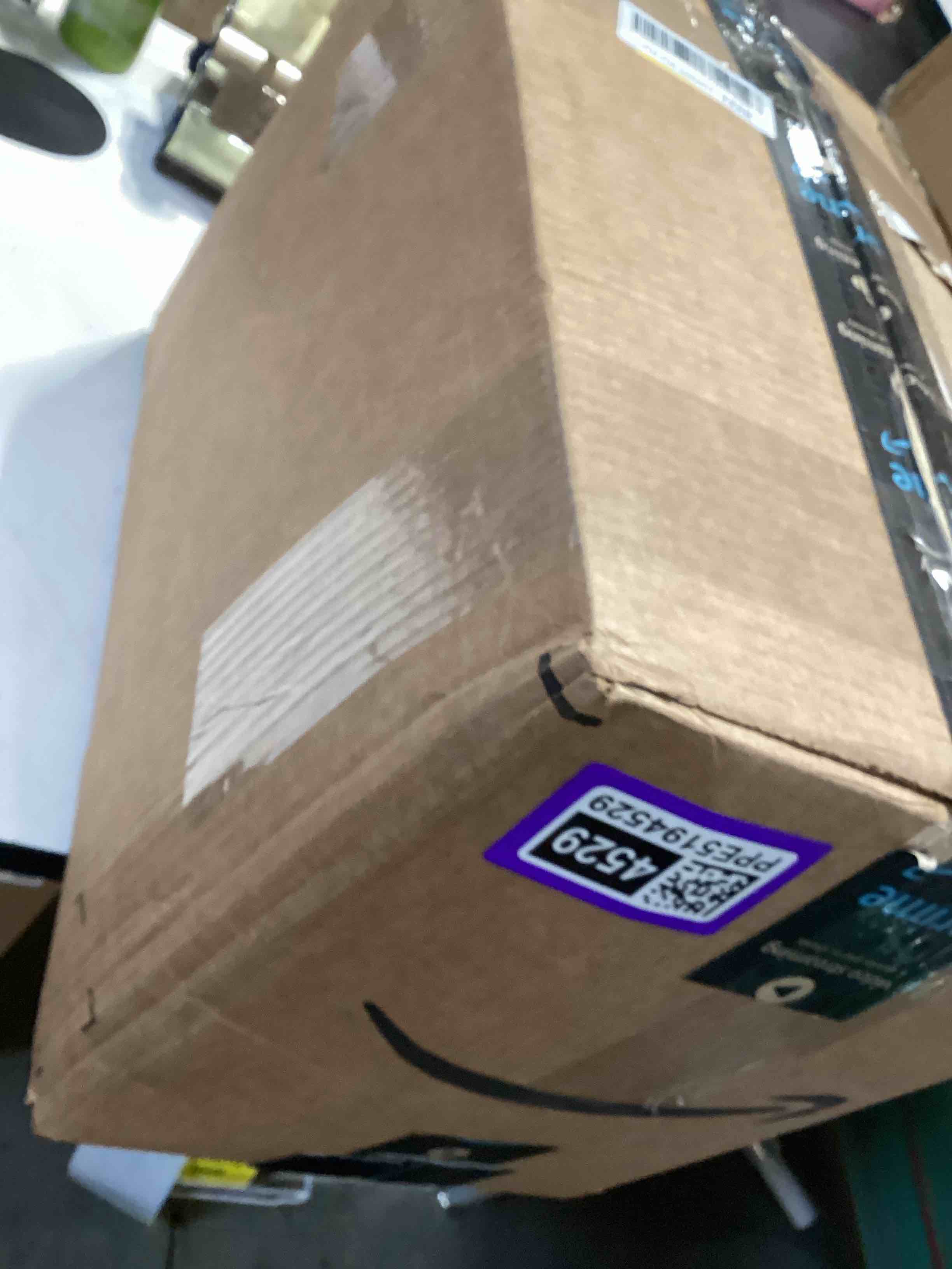 https://s3.amazonaws.com/lotting-images-prod/bidfta/PPE5194529_1778593073999.jpeg