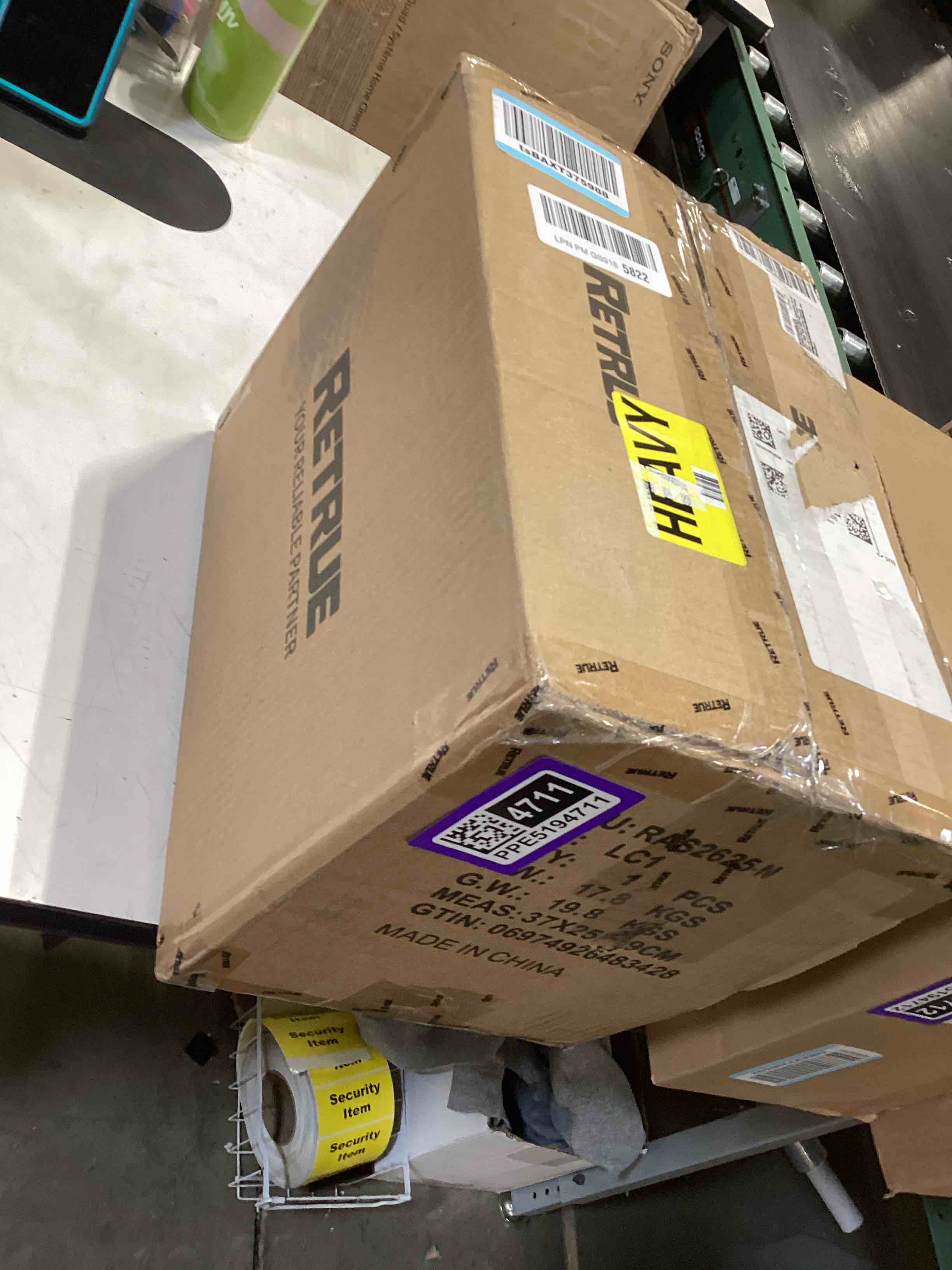 Condition photo showing Good Condition for retrue rear air bags suspension kit for 2017-2026 f250 f350 f450 truck towing, 5000 lbs of load leveling capacity, replacement for firestone 2625 ride rite airbags for trucks rear suspension
