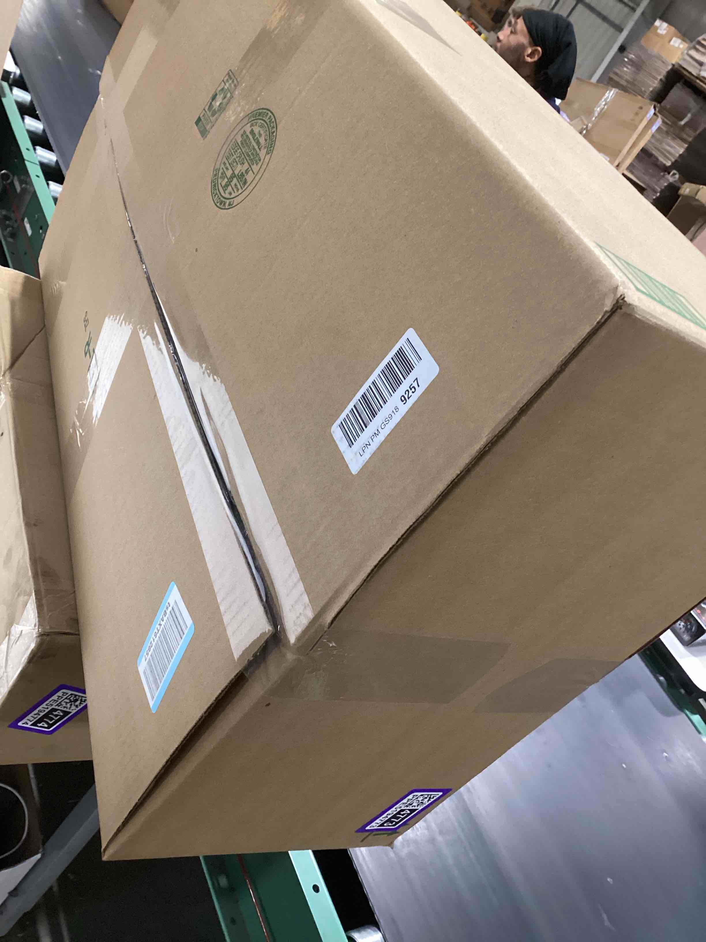 https://s3.amazonaws.com/lotting-images-prod/bidfta/PPE5194773_1778673636541.jpeg