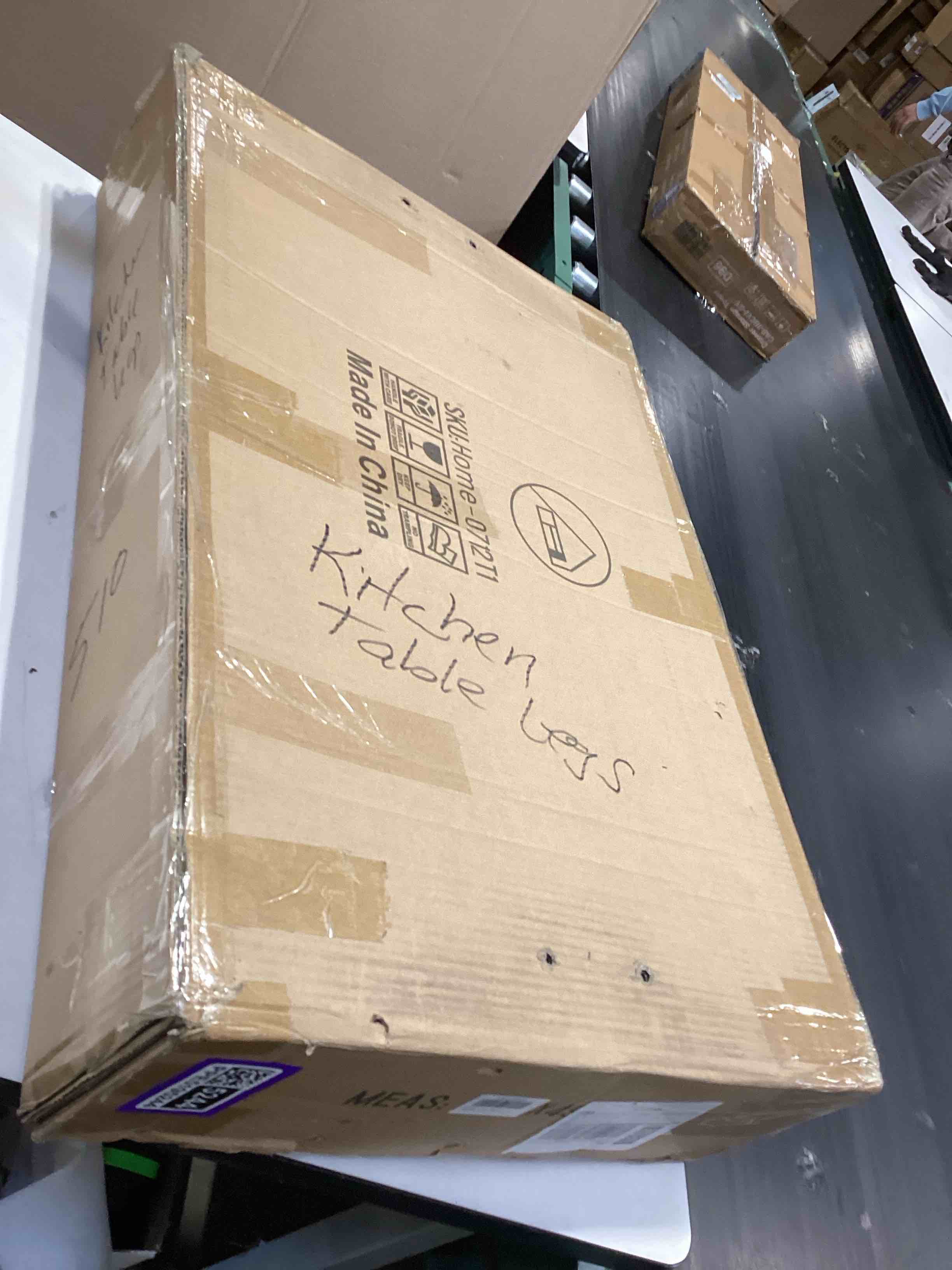 https://s3.amazonaws.com/lotting-images-prod/bidfta/PPE5195244_1779374687005.jpeg