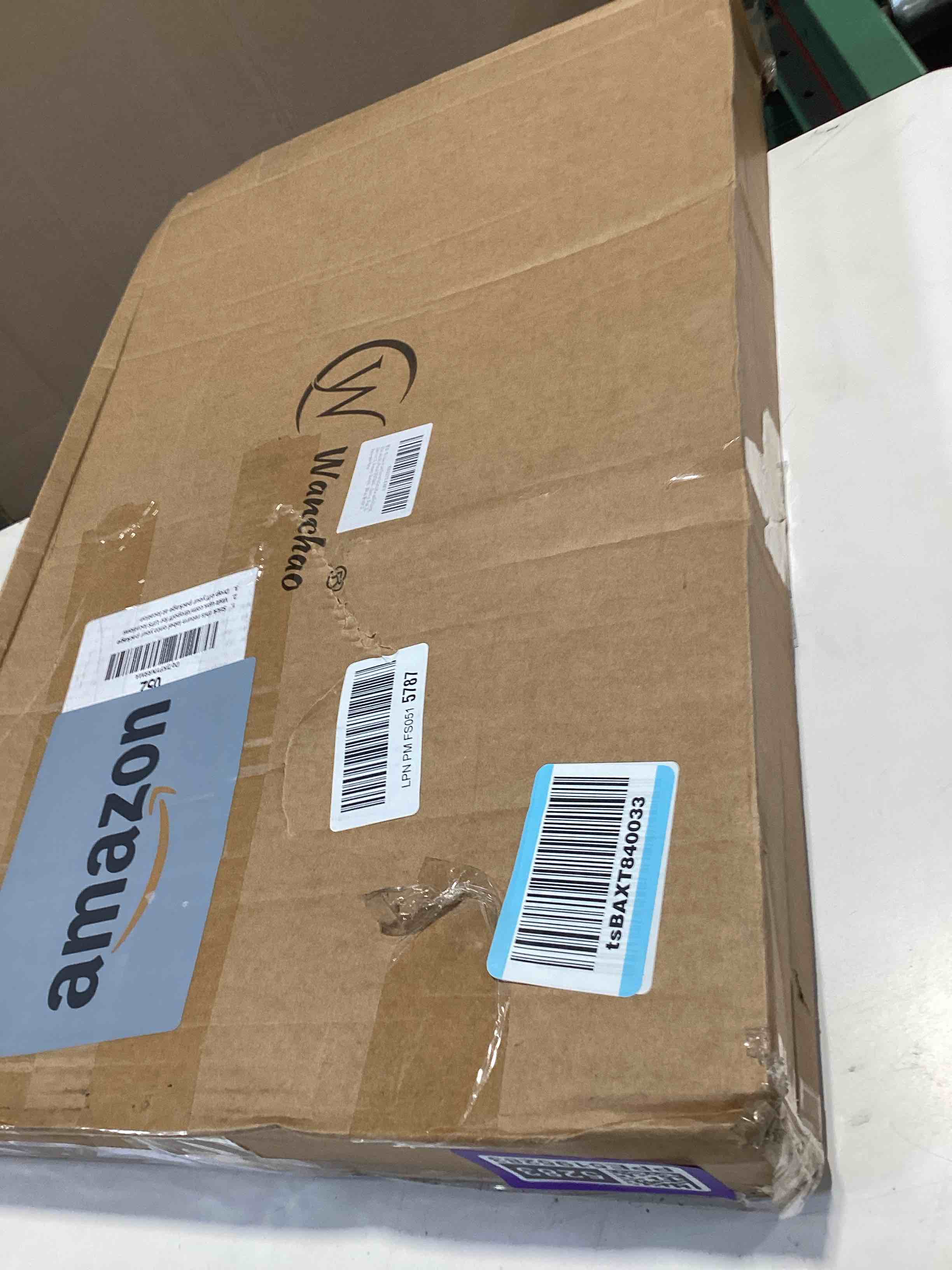 https://s3.amazonaws.com/lotting-images-prod/bidfta/PPE5195283_1779379060663.jpeg
