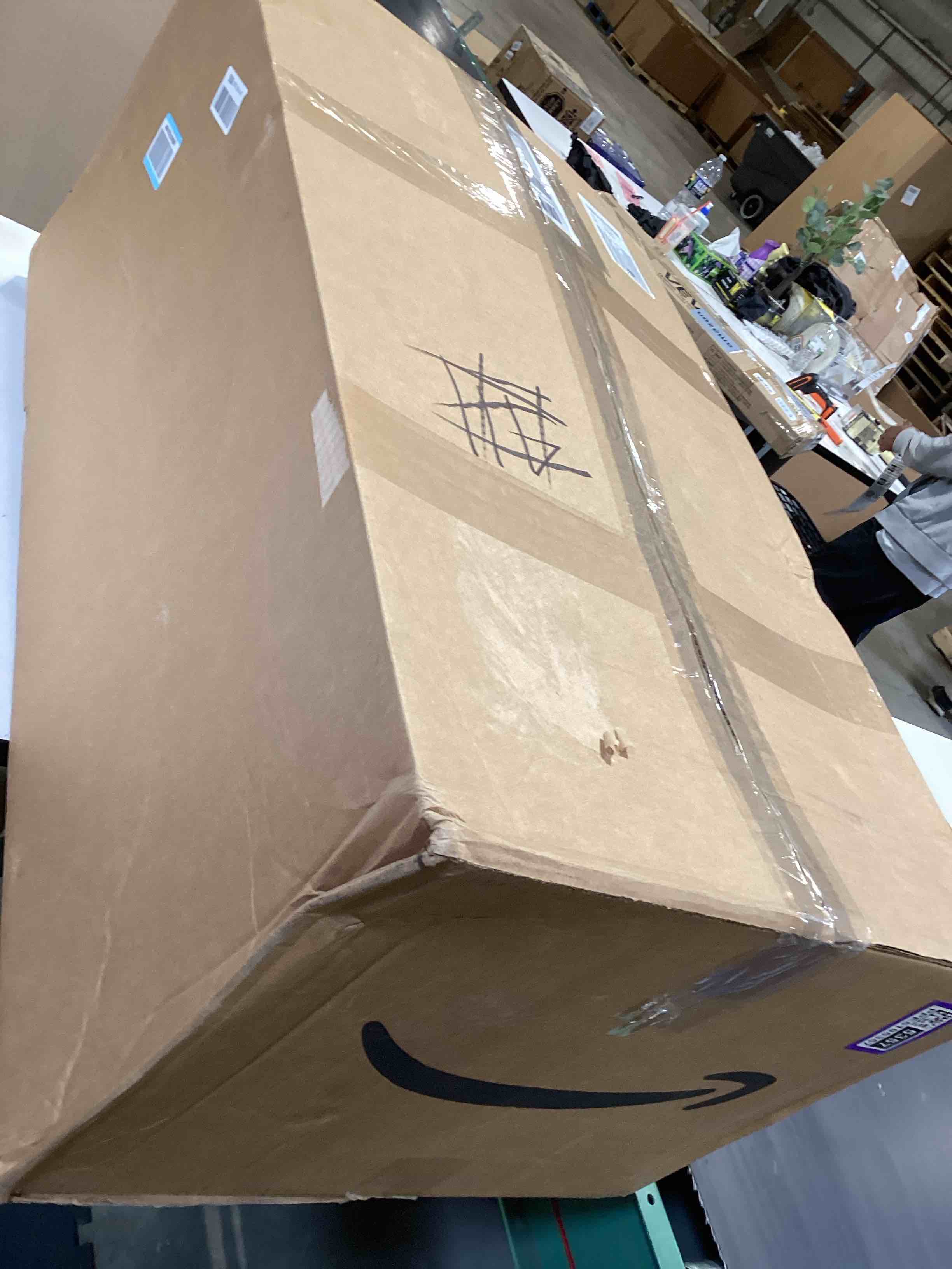 https://s3.amazonaws.com/lotting-images-prod/bidfta/PPE5195357_1779387966397.jpeg