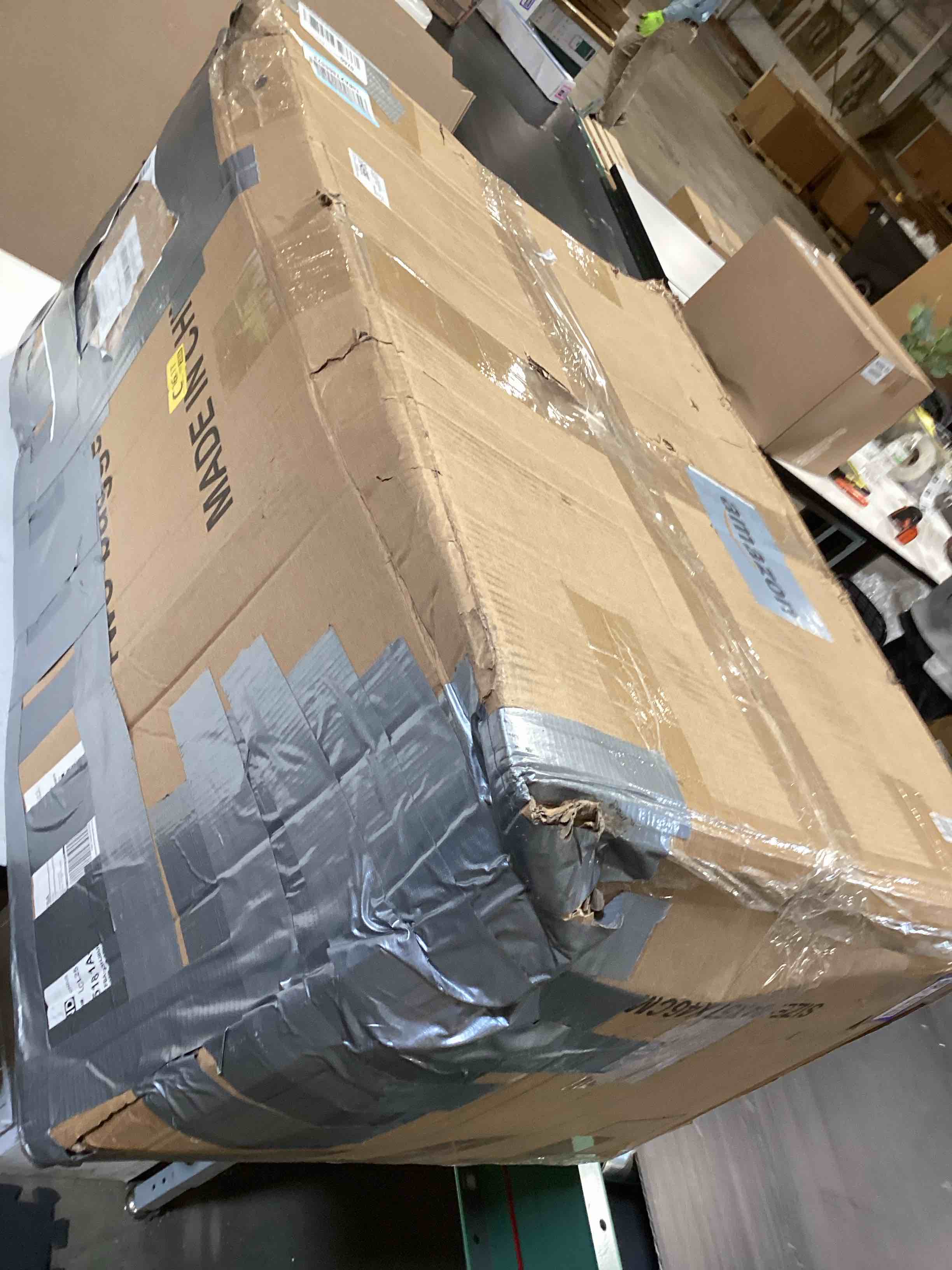 https://s3.amazonaws.com/lotting-images-prod/bidfta/PPE5195414_1779390156749.jpeg