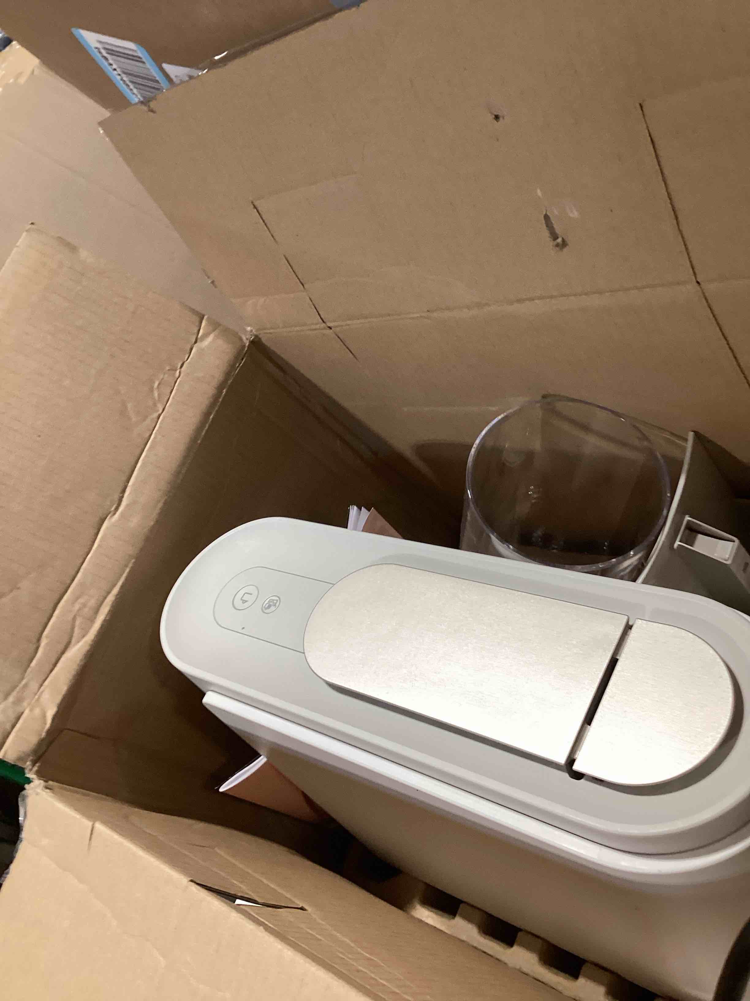 https://s3.amazonaws.com/lotting-images-prod/bidfta/PPE5195587_1779464818019.jpeg