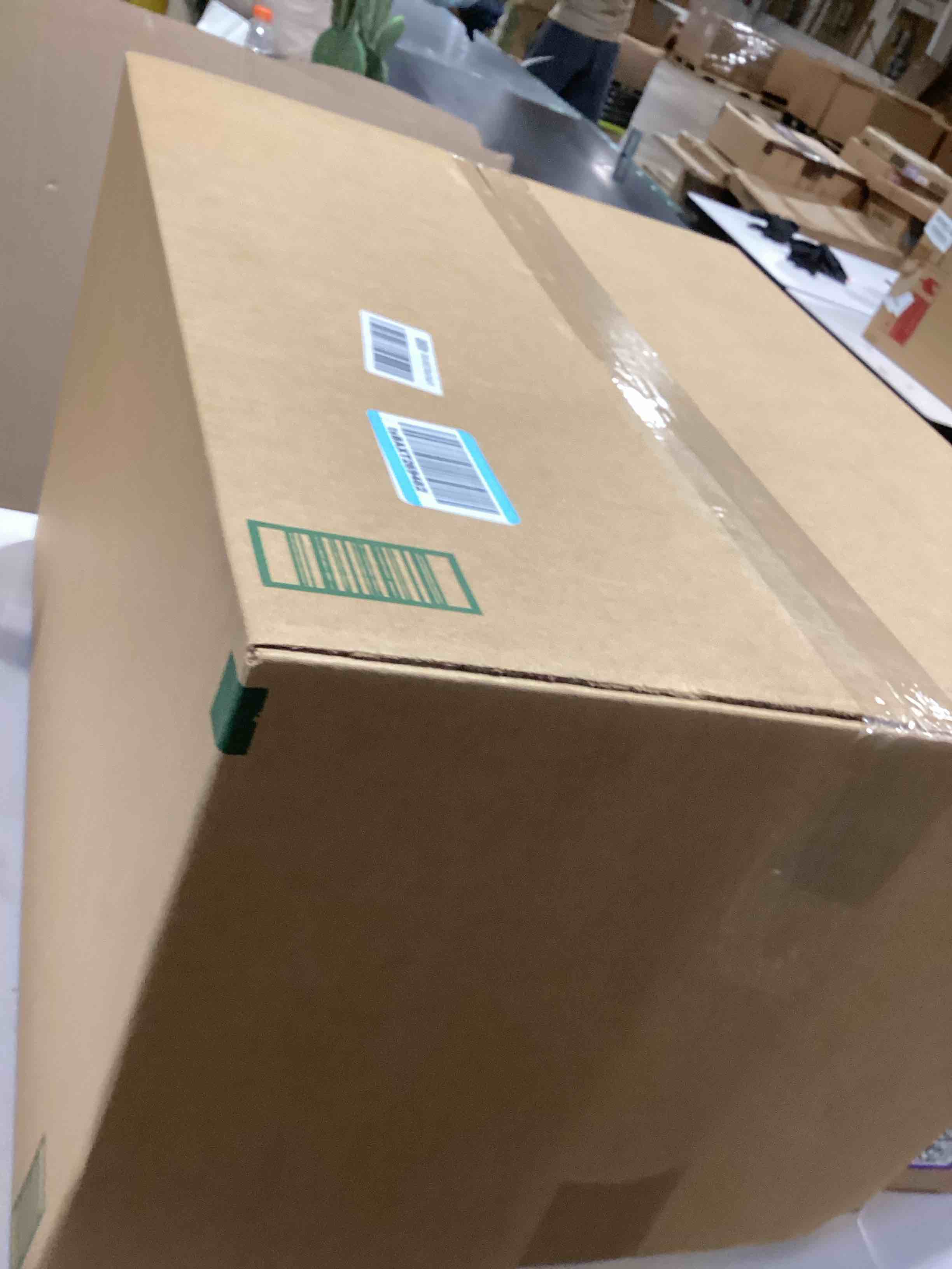 https://s3.amazonaws.com/lotting-images-prod/bidfta/PPE5195621_1779470371427.jpeg