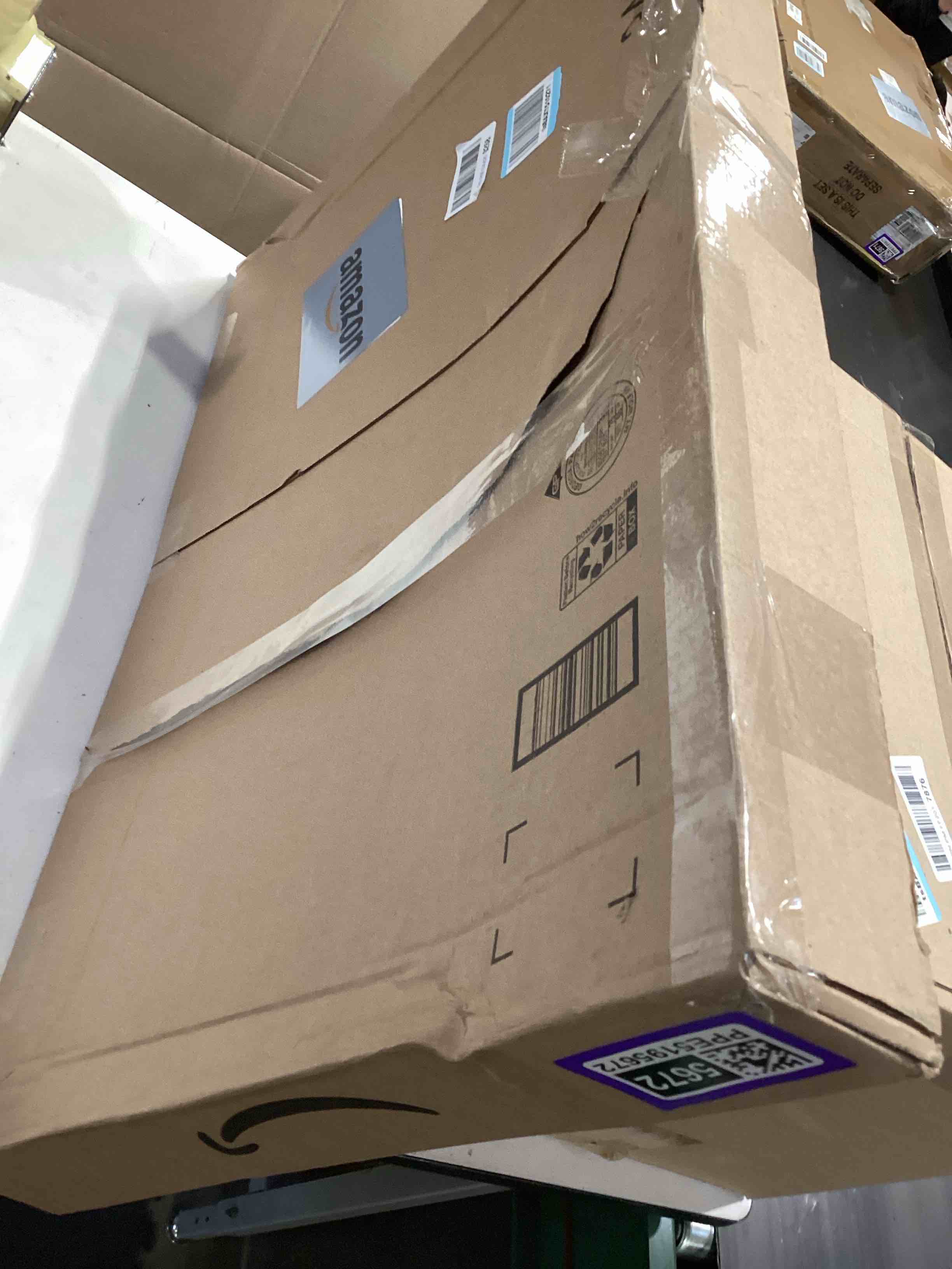 Condition photo showing Good Condition for vintez 28 inch 16:9 privacy screen for computer monitor and laptop - anti glare protector film blue light filter eye protection - computer screen privacy shield, [1 pack] [1 pack] 28" diagonal (16:9)