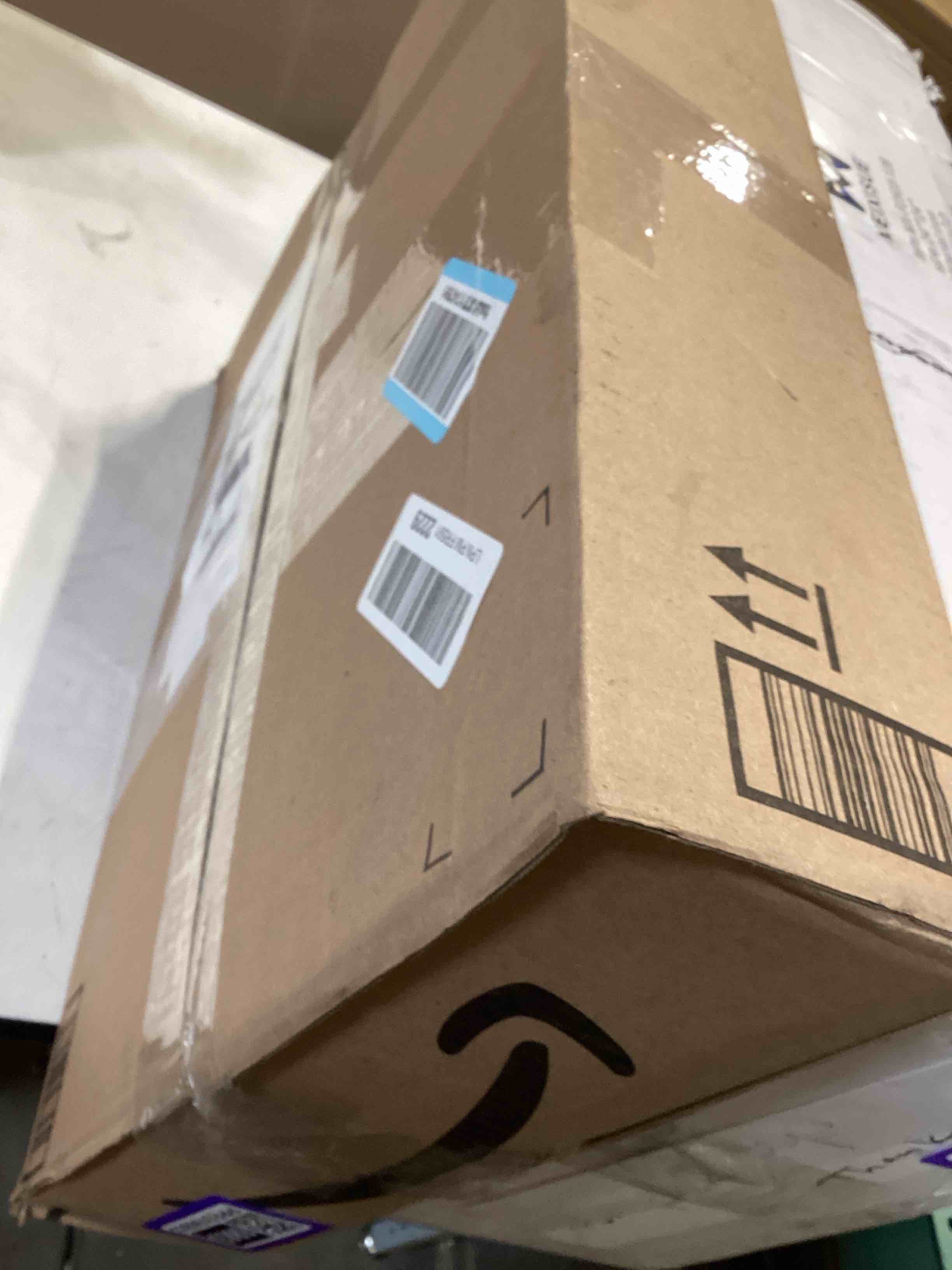 https://s3.amazonaws.com/lotting-images-prod/bidfta/PPE5196863_1780425380315.jpeg