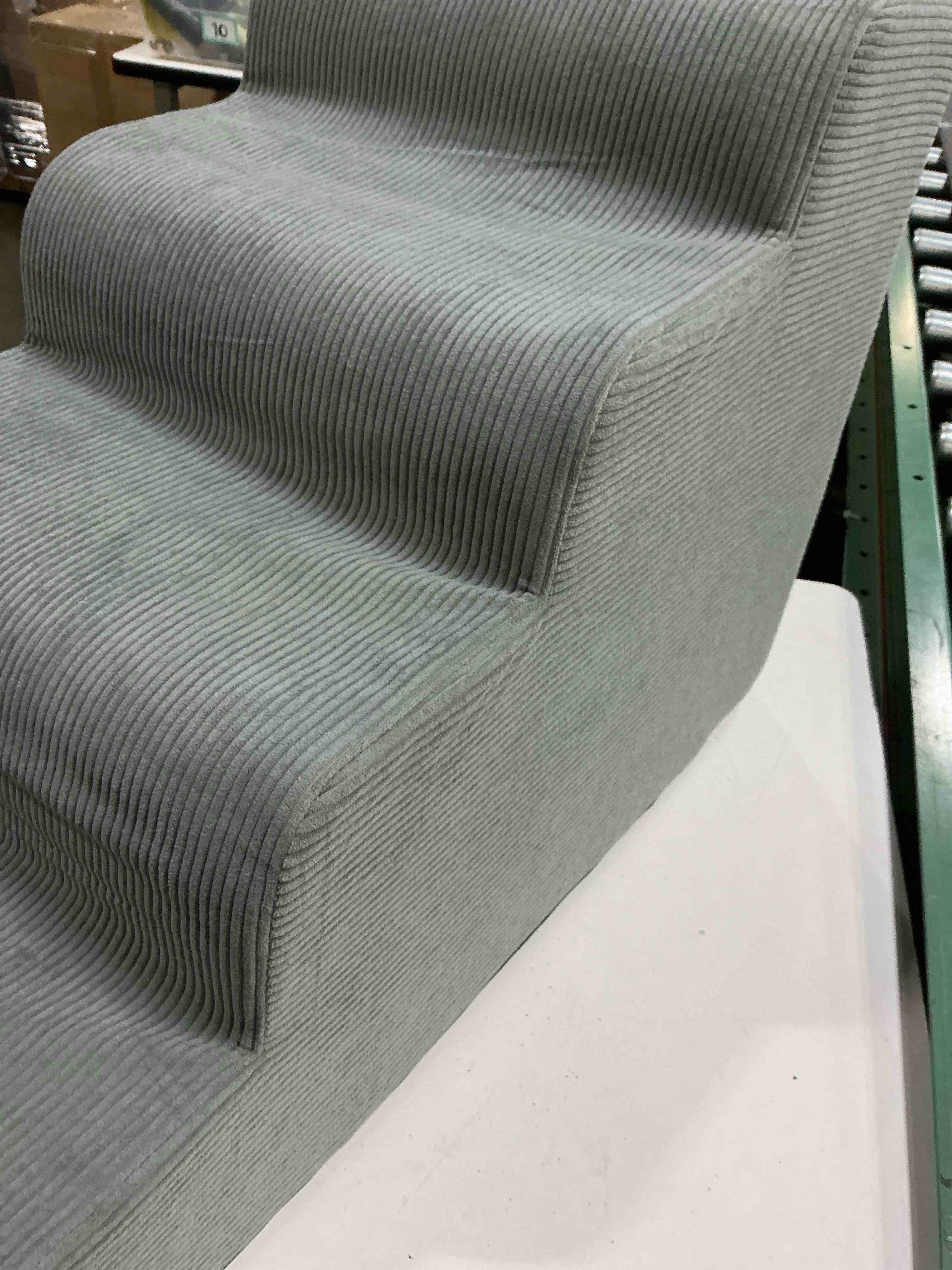 Condition photo showing Good Condition for mesa lemon dog stairs for small dogs and cats, 20" h 4 steps dog ramp for high beds, couch, sofa, waterproof pet stairs with removable washable cover, non-slip sturdy pet steps gray 4.0 4-step 20"h