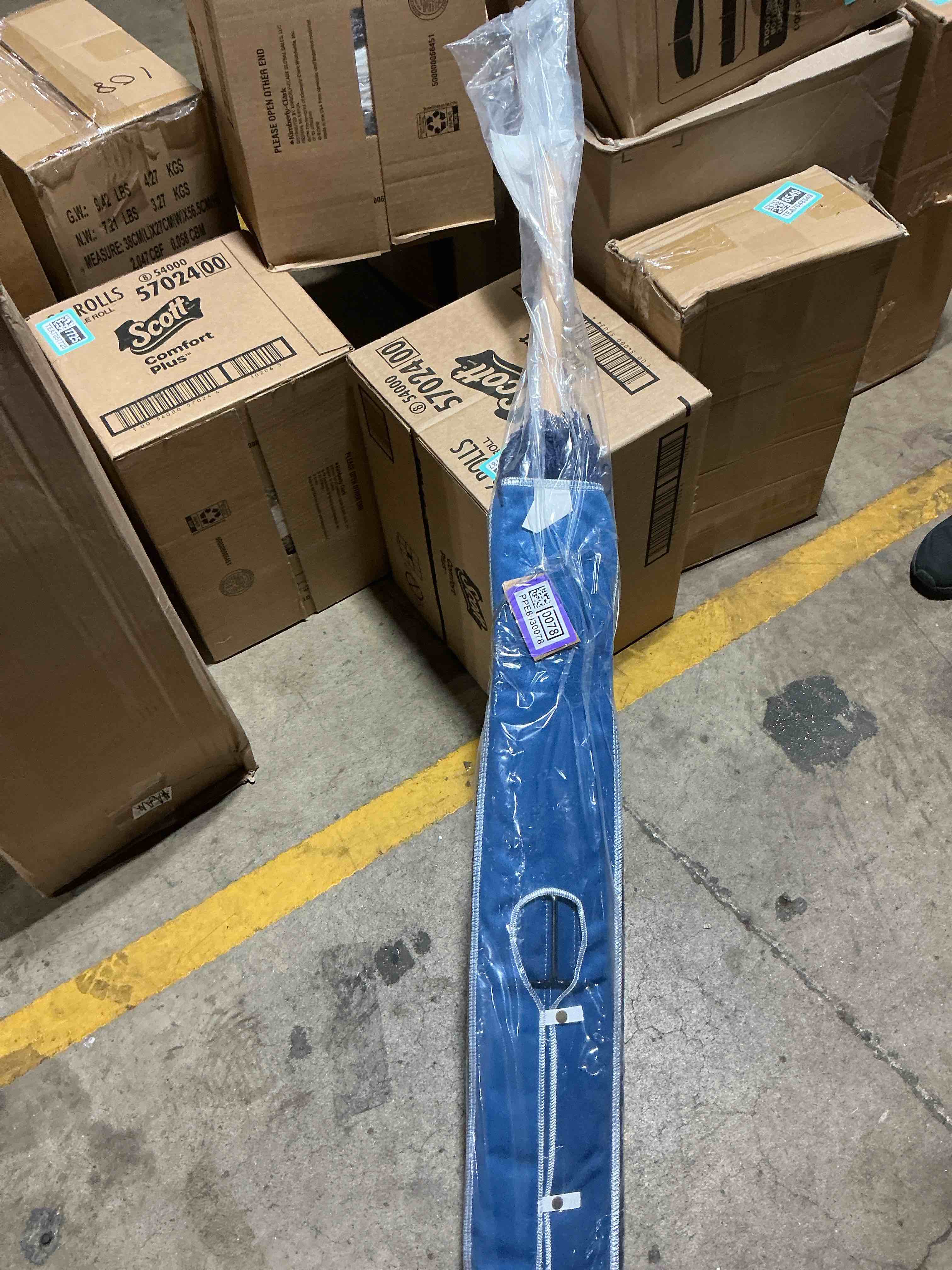Condition photo showing Good Condition for nine forty 36" premium nylon dust mop with wood handle - heavy duty mop head for industrial, commercial, and residential cleaning - dry floor duster for hardwood surfaces and commercial - blue wooden handle 36x5 inch (pack of 1)