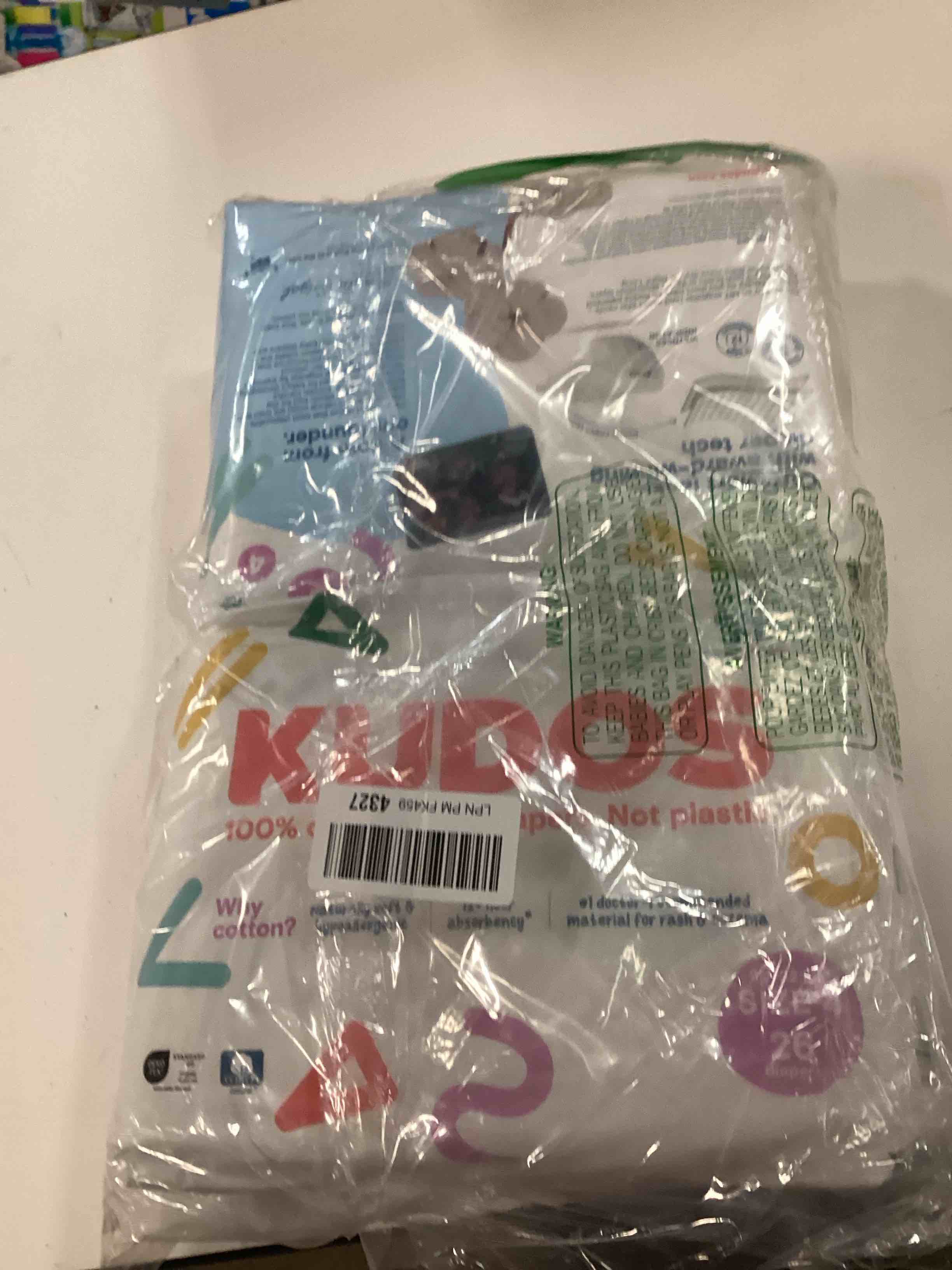 100% cotton-lined diapers. Not plastic: