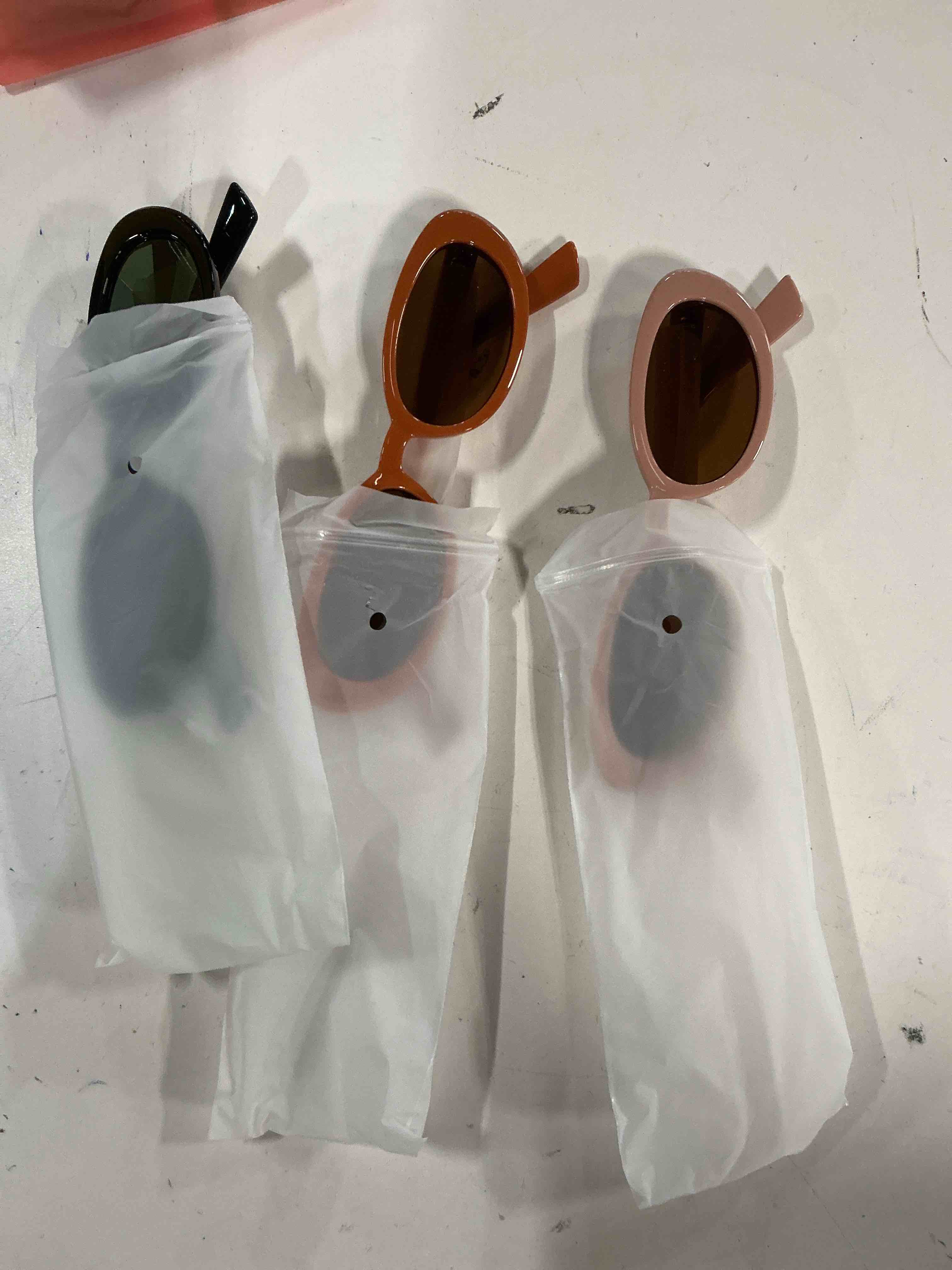 Condition photo showing New/Like New for miyya Old Money Polarized Oval Sunglasses – 2025 Edition, UV400 Protection, Feather-Light Fit & Trendy Colors (Color Is Pink,Black And Orange) (Similar no same)