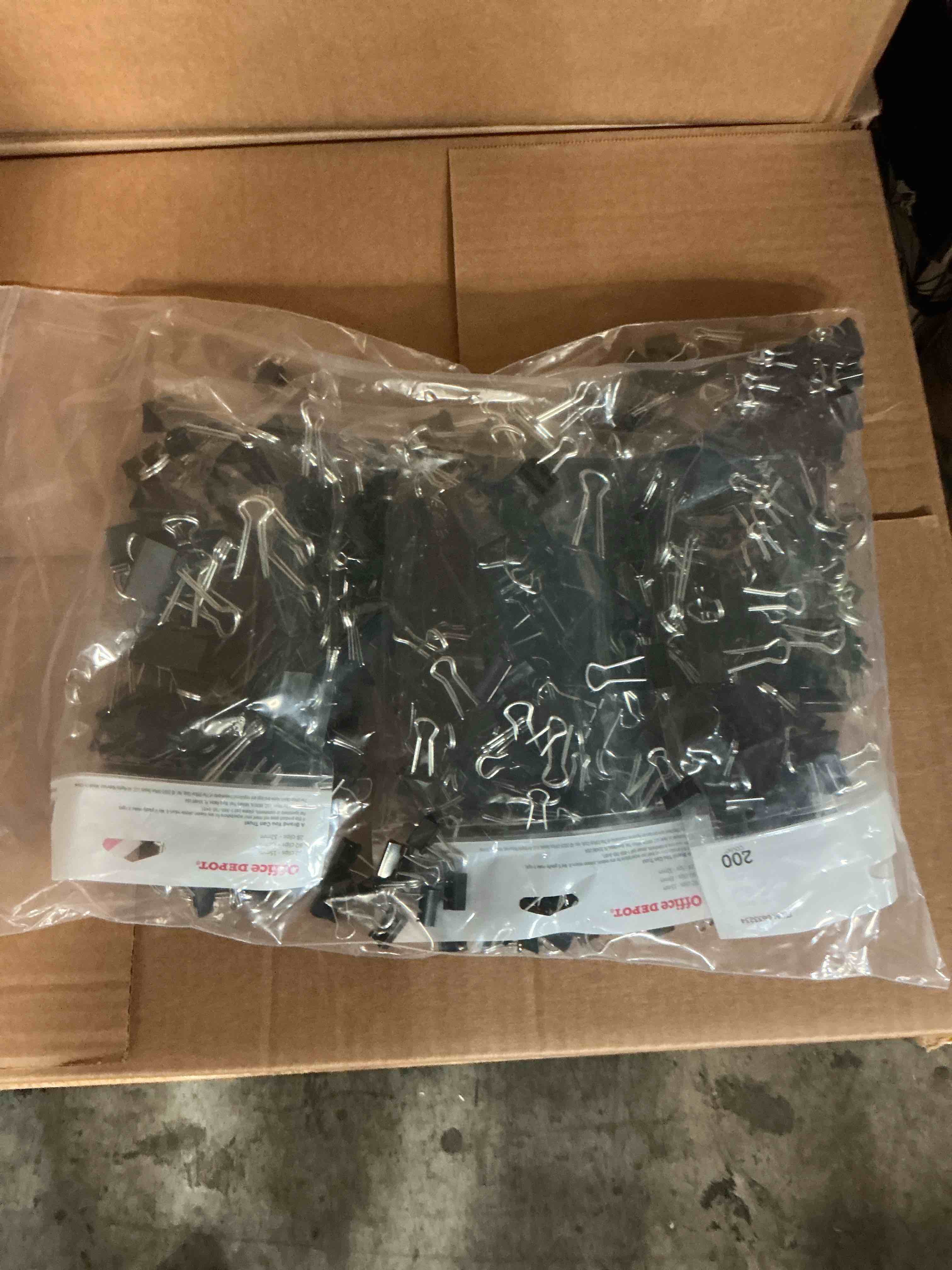 Condition photo showing New/Like New for office depot® brand binder clip combo pack, assorted sizes, black, pack of 600 clips