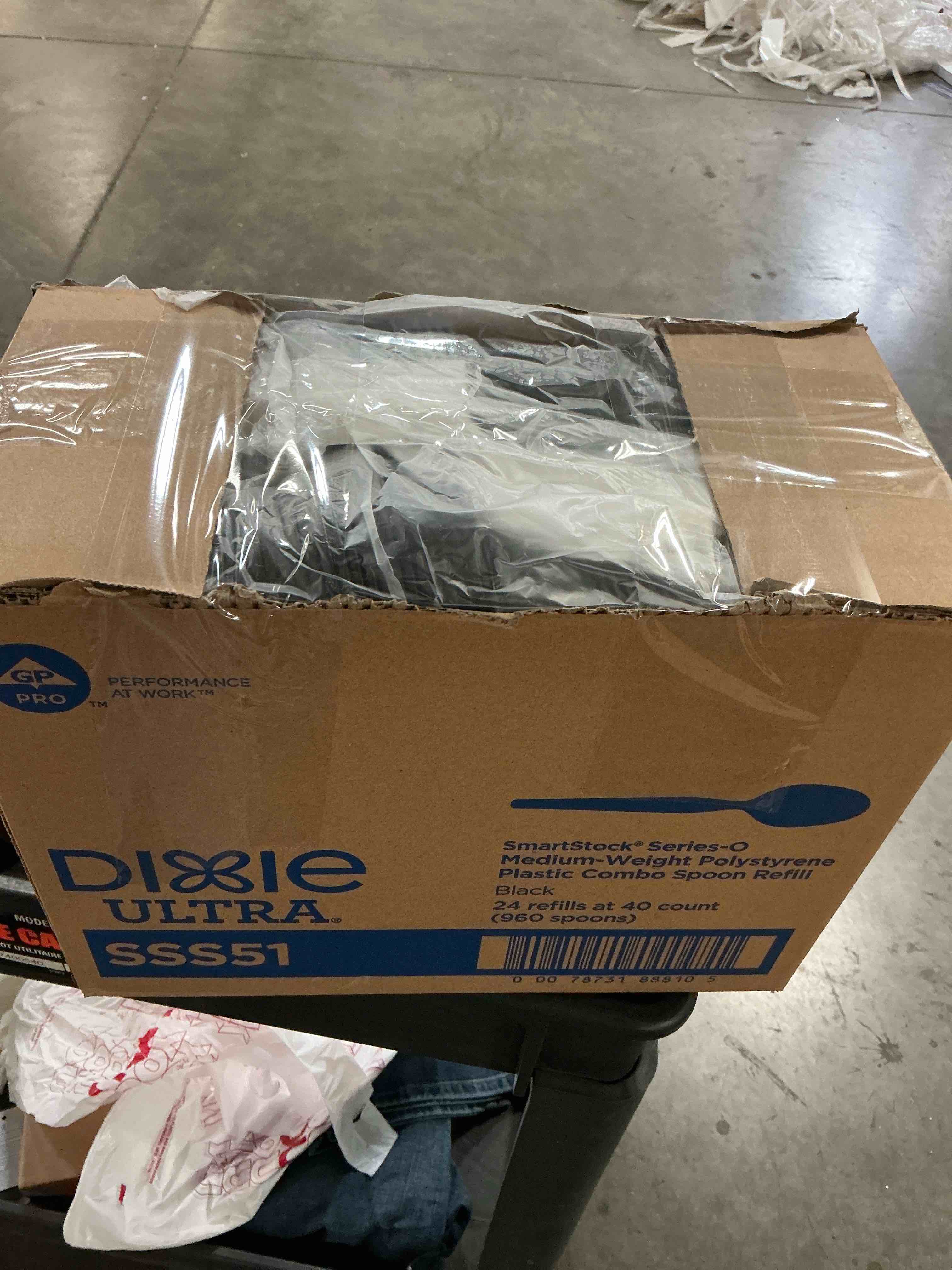 Condition photo showing New/Like New for dixie sss51 smartstock plastic cutlery refill spoons - black (24 packs/carton  40/pack)