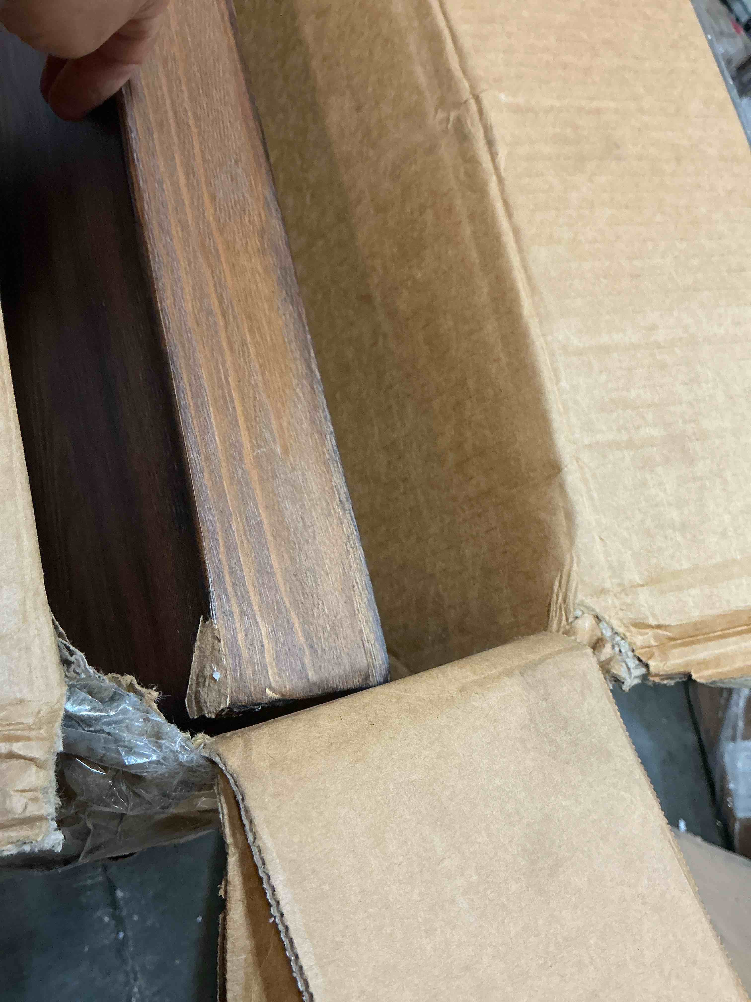 https://s3.amazonaws.com/lotting-images-prod/bidfta/PPE7045875_1789147992442.jpeg