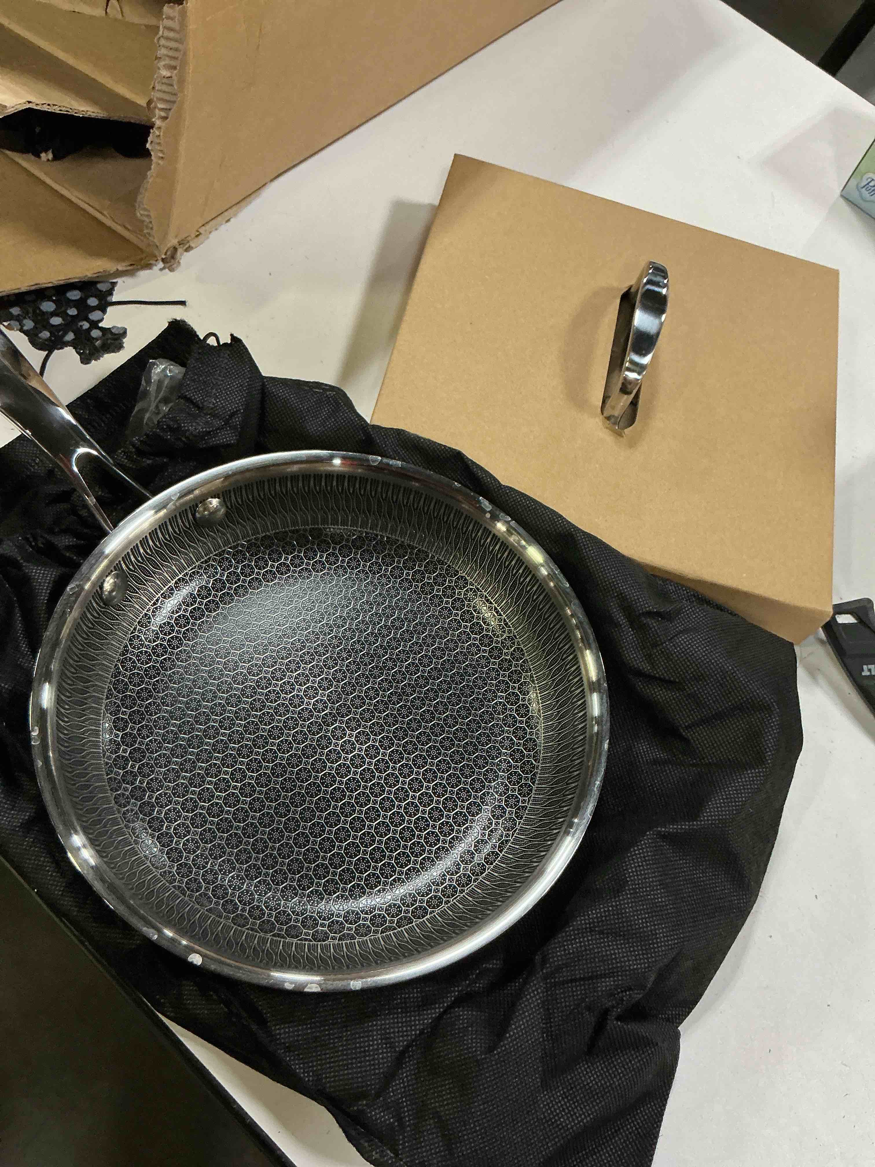 Condition photo showing As Is for useluck hybrid nonstick pans with lids, 4 pc