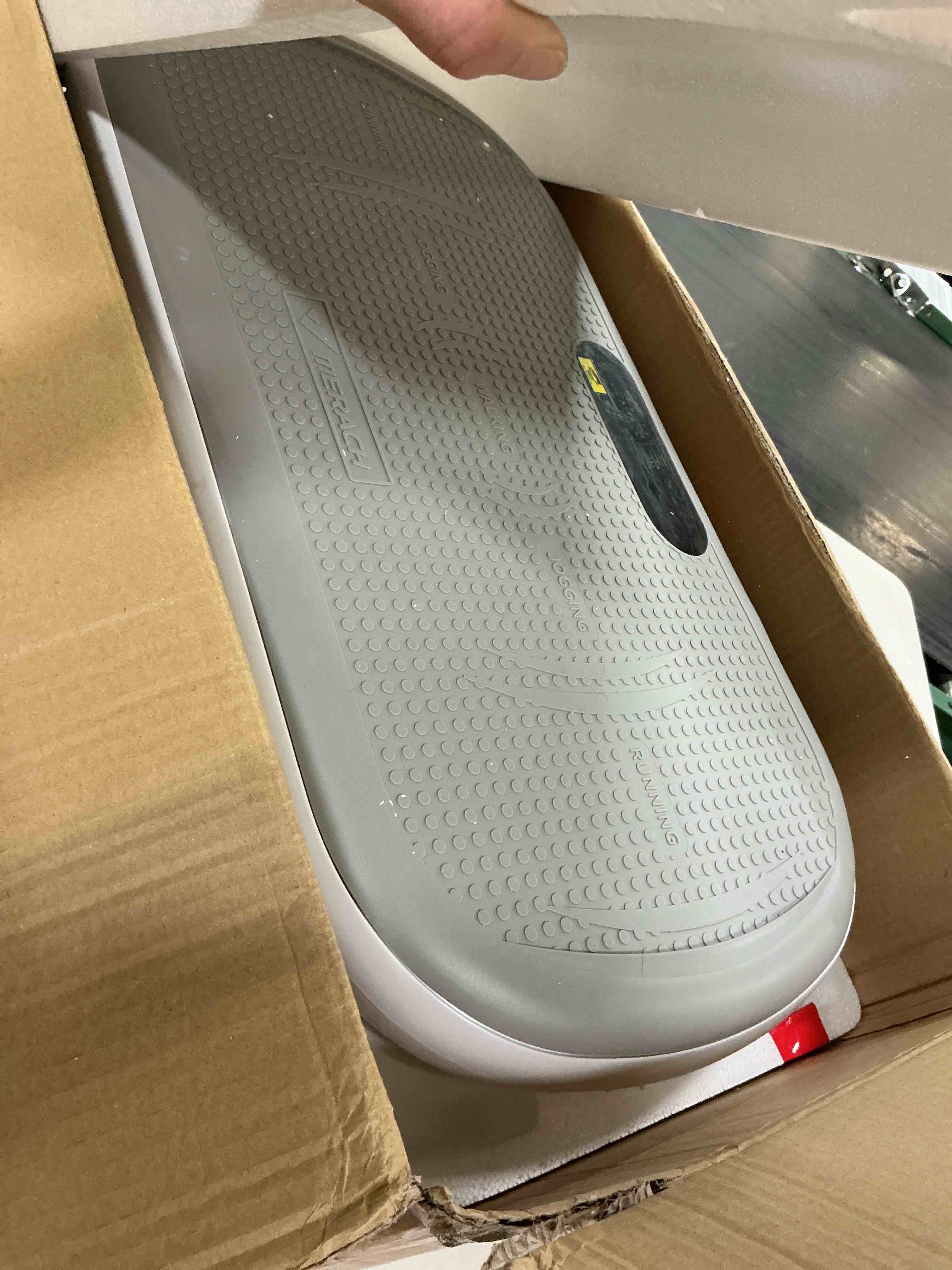 Condition photo showing As Is for merach cv40 curved vibration plate exercise machine with 440lbs capacity | 200w powerful motor, 13mm amplitude, shake plate for lymphatic drainage, bluetooth, silicone pedal, resistance band, home gym