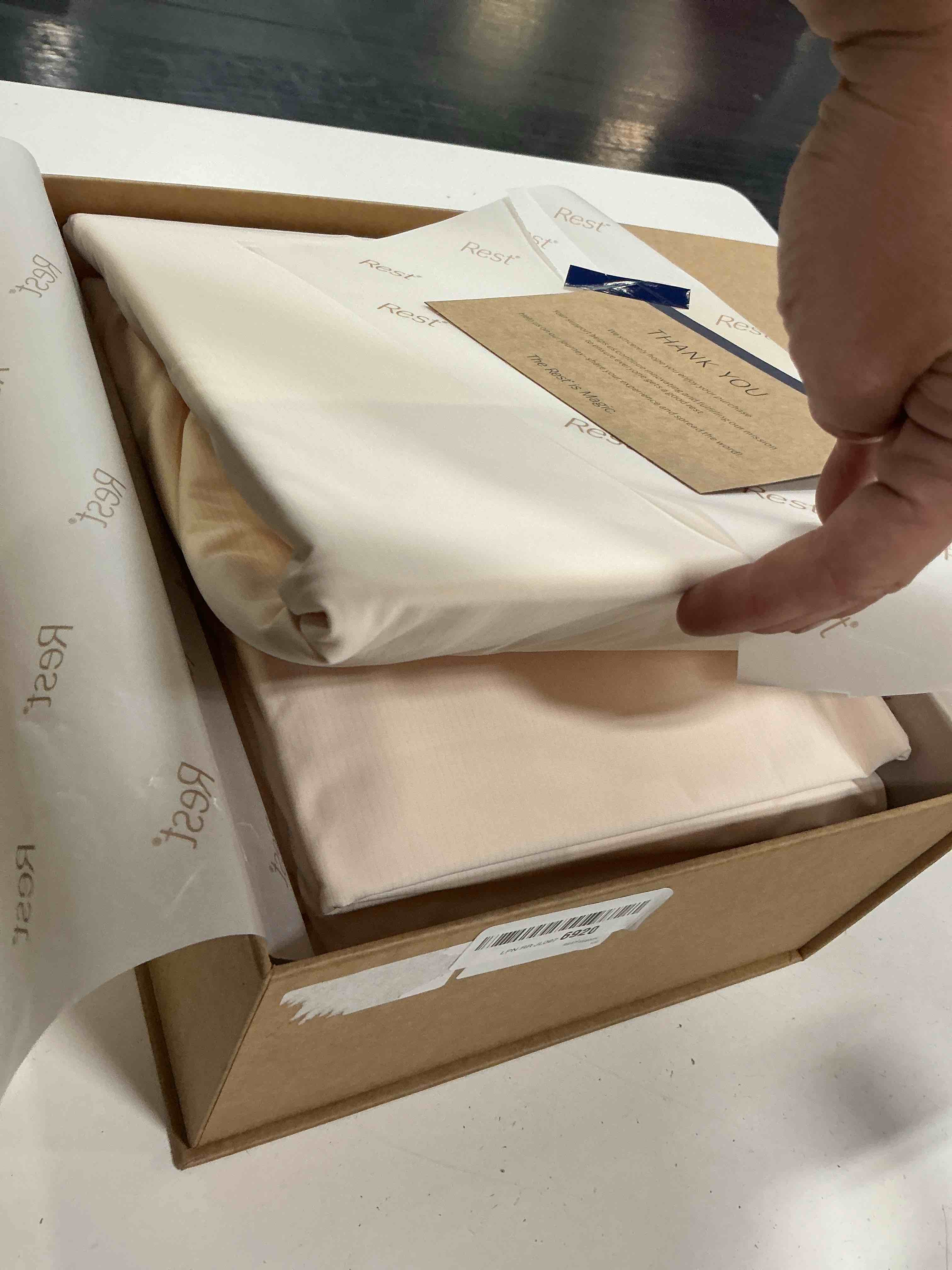 Condition photo showing New/Like New for rest® evercool®+ cooling sheet set for hot sleepers, king | q-max>0.45 night sweat bed sheets, ionic+ self-cleaning silver yarn for sensitive skin - 2 pillowcases, 1 fitted/flat sheet