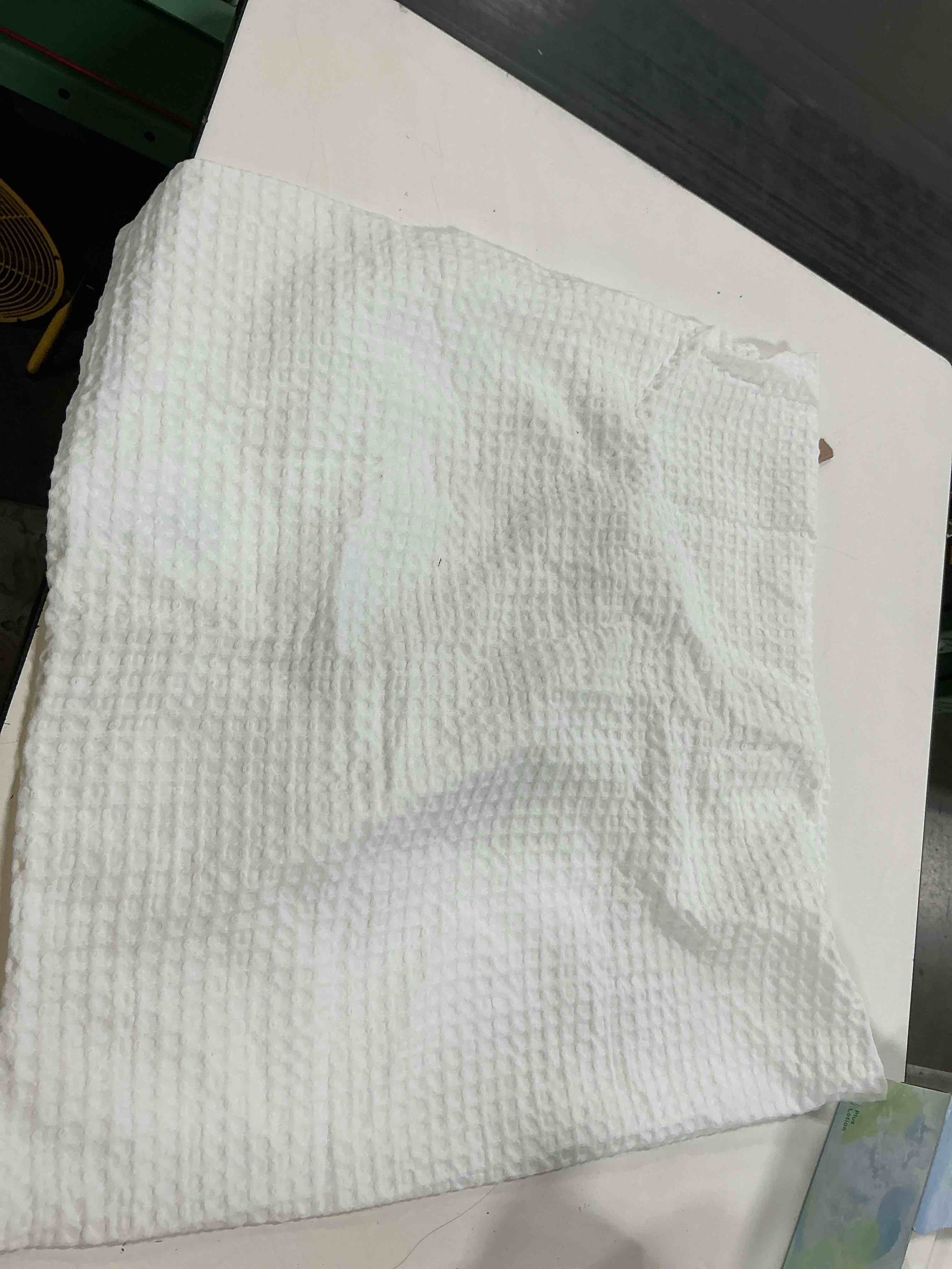 Condition photo showing Good Condition for 26” white waffle sham