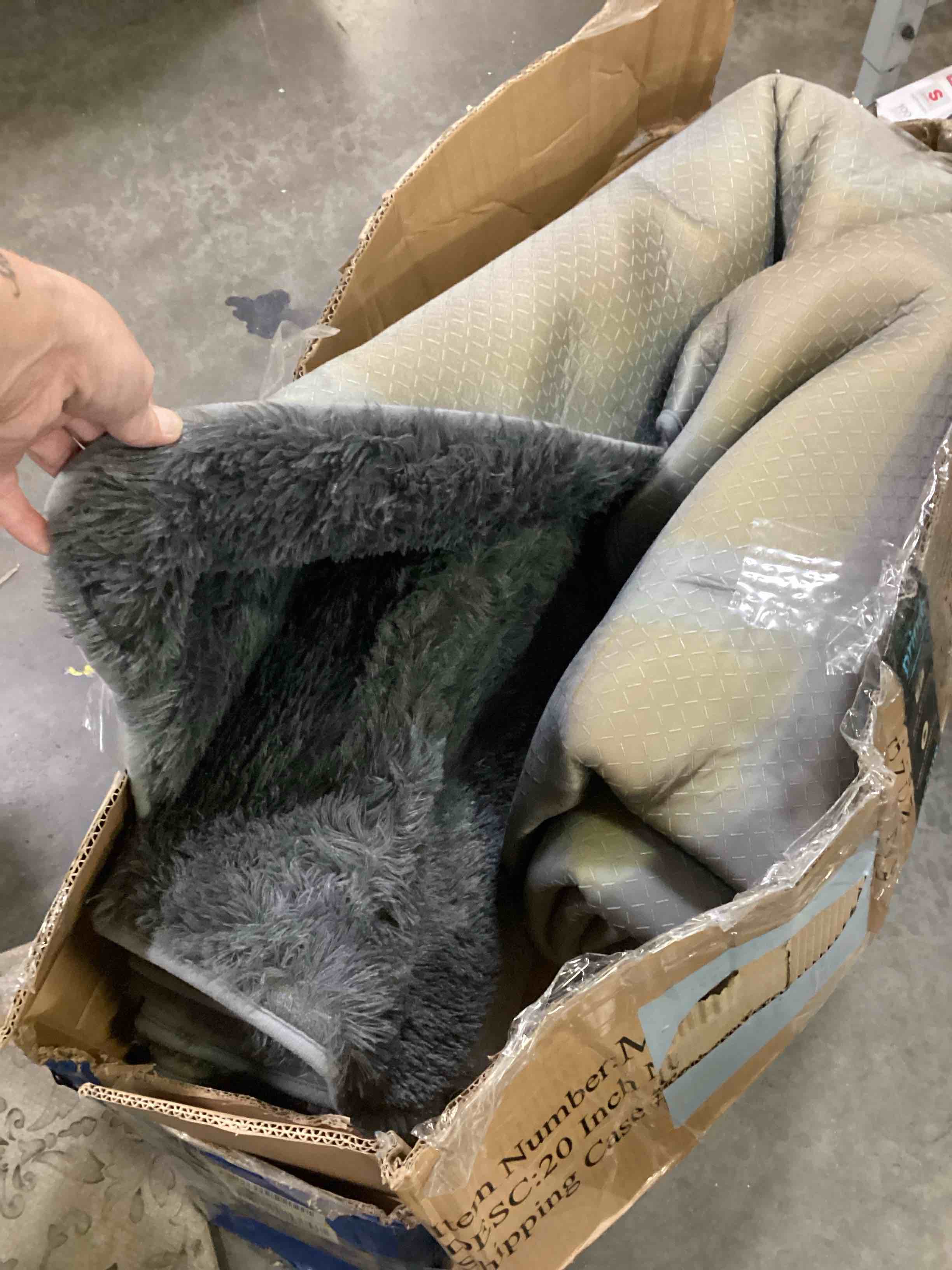 Condition photo showing As Is for grey soft shag rug, large