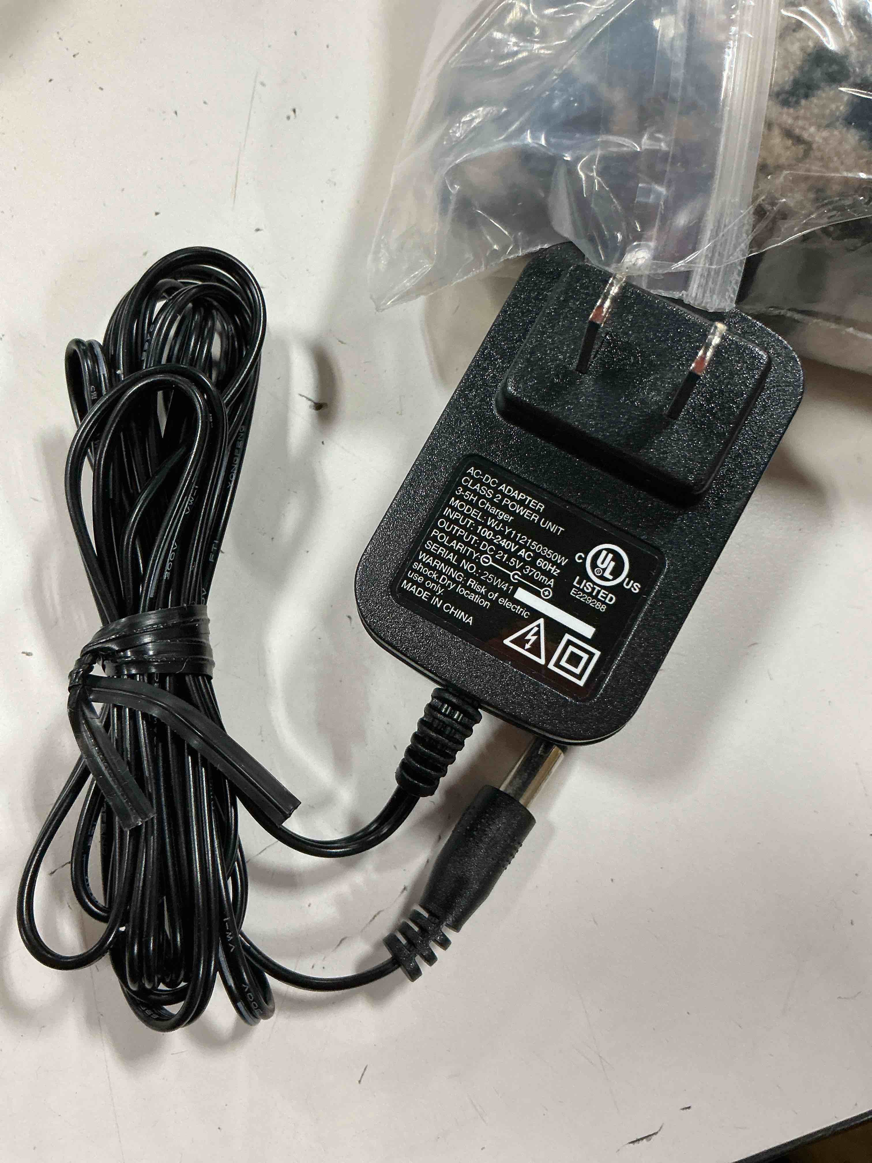 Condition photo showing Good Condition for acdc adapter