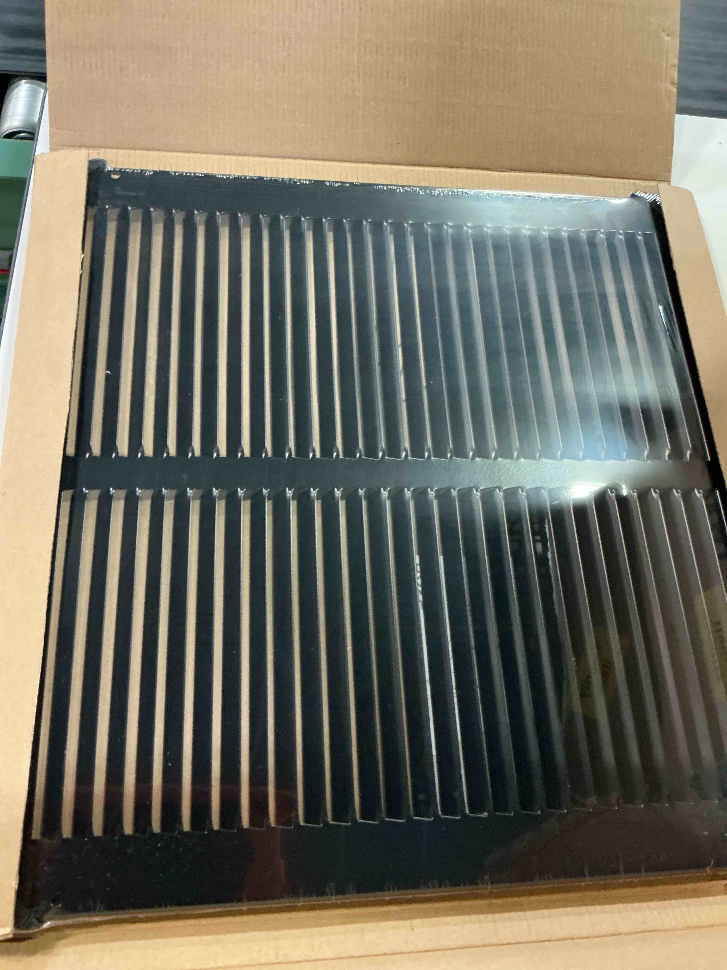 https://s3.amazonaws.com/lotting-images-prod/bidfta/PPE7227722_1789388047373.jpeg