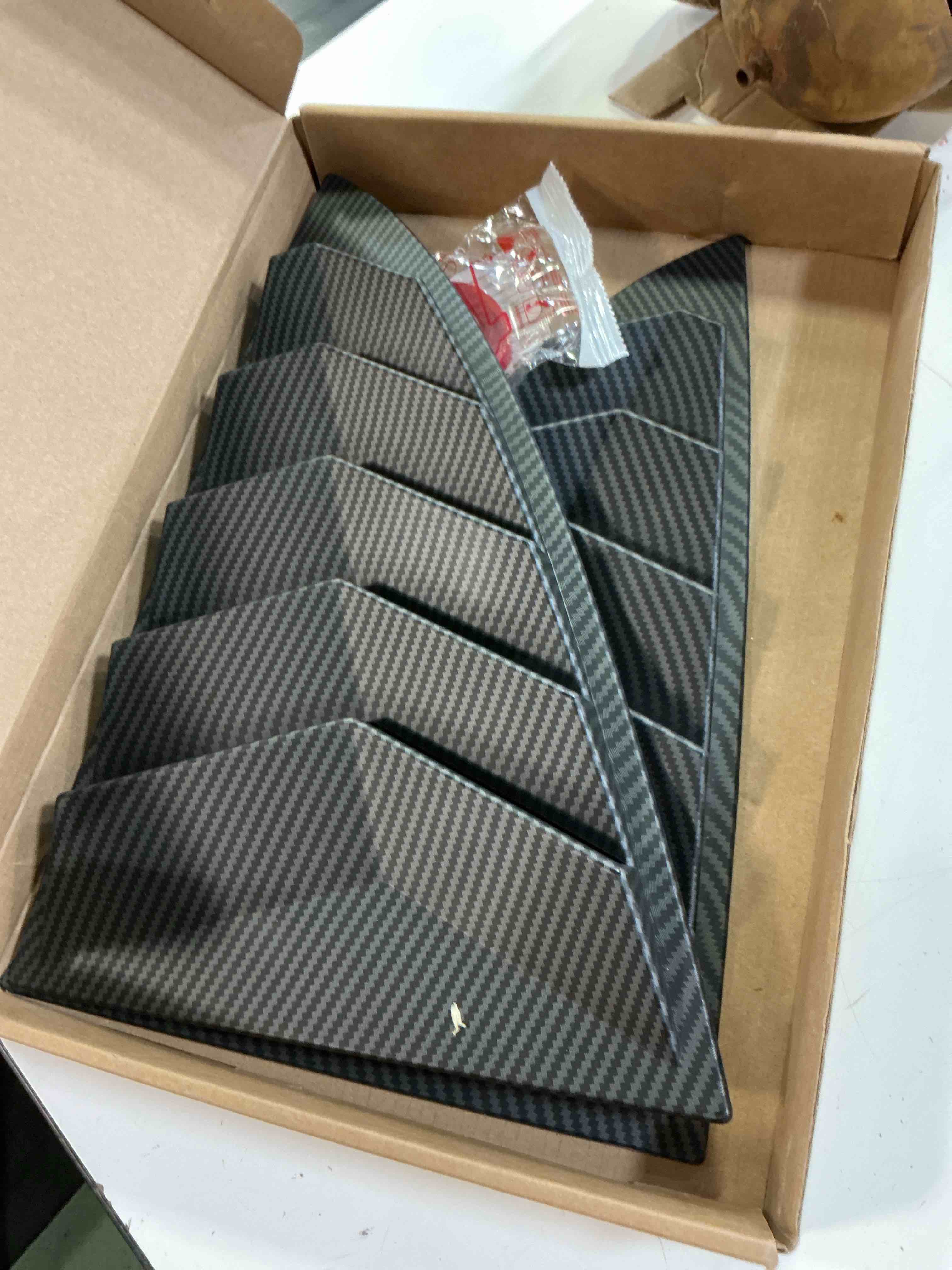 https://s3.amazonaws.com/lotting-images-prod/bidfta/PPE7227743_1789391200703.jpeg
