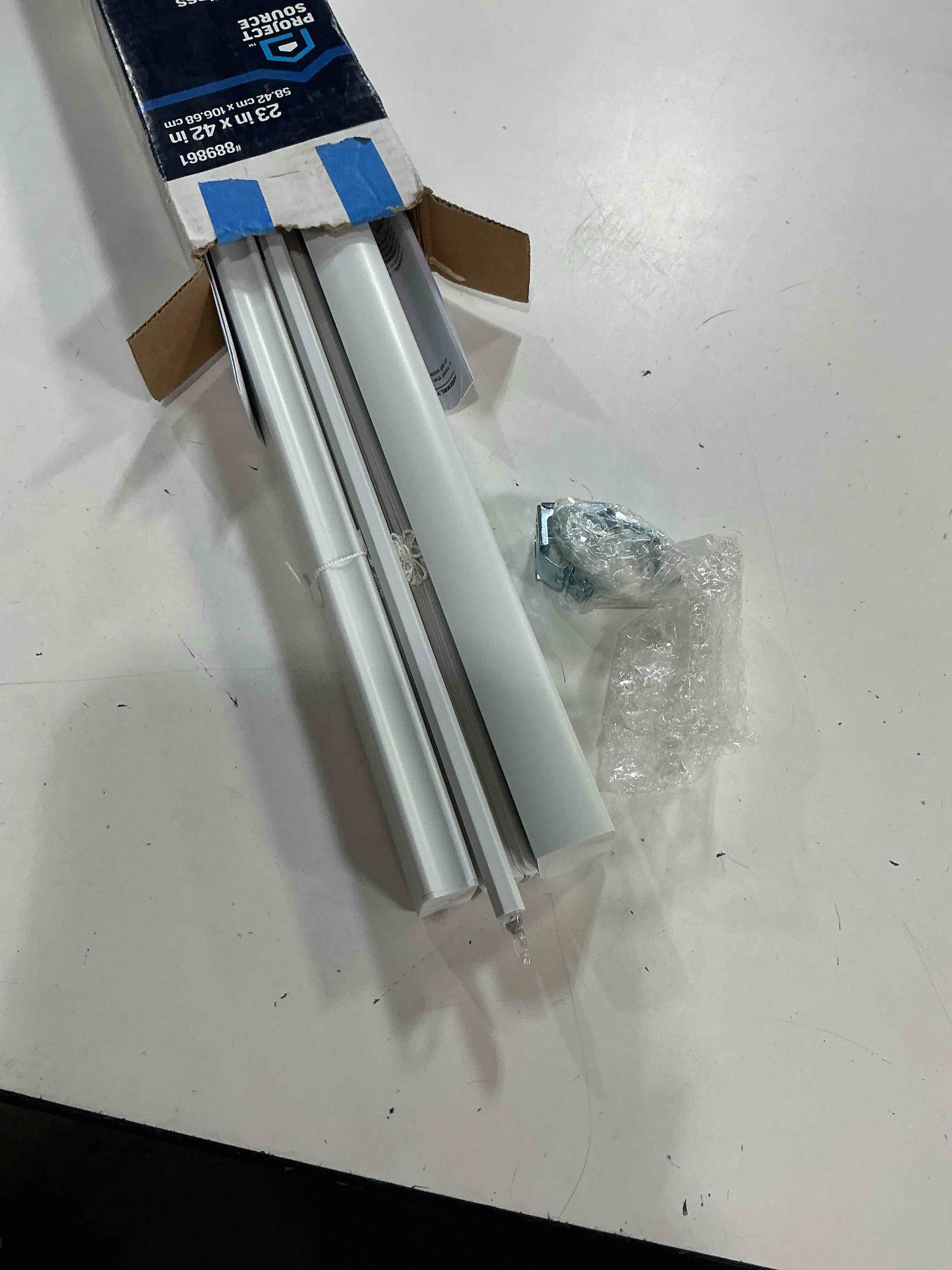 https://s3.amazonaws.com/lotting-images-prod/bidfta/PPE7256928_1789567455844.jpeg