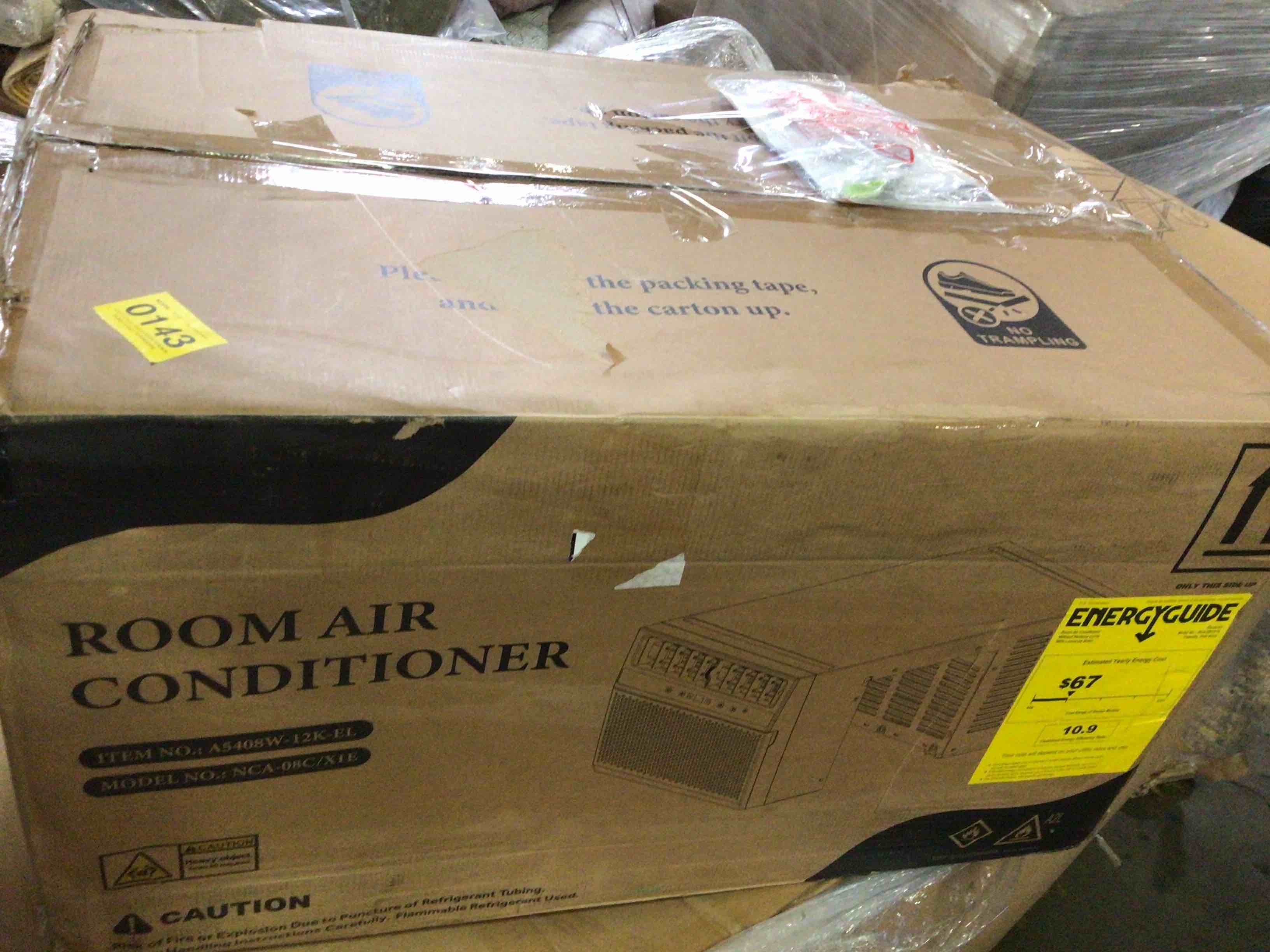 Condition photo showing Good Condition for 12,000 btu (8,100 btu doe) 120-volt window air conditioner up to 550 sq. ft. through the wall ac w/dehumidifier white