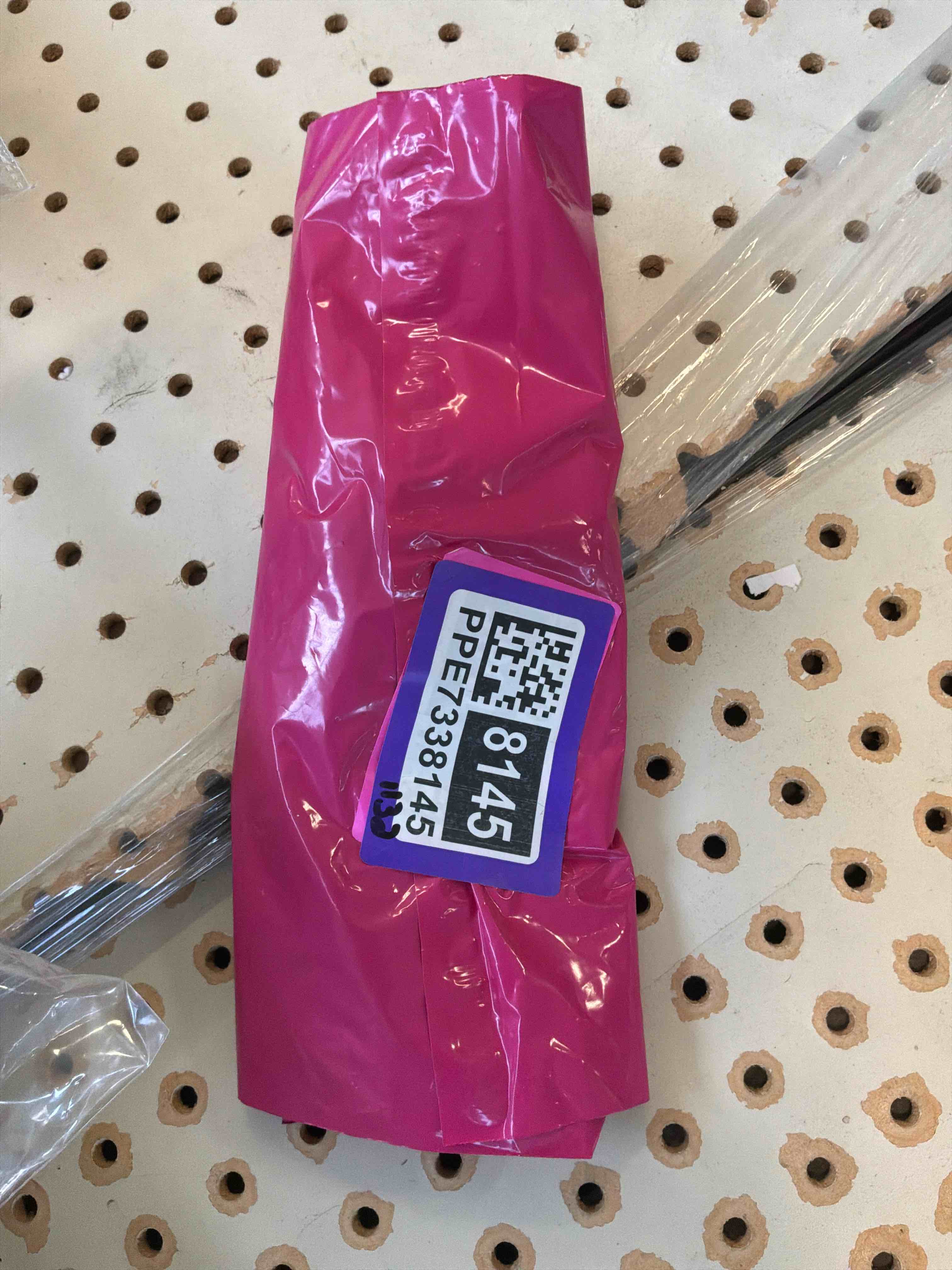 https://s3.amazonaws.com/lotting-images-prod/bidfta/PPE7338145_1789486520343.jpeg