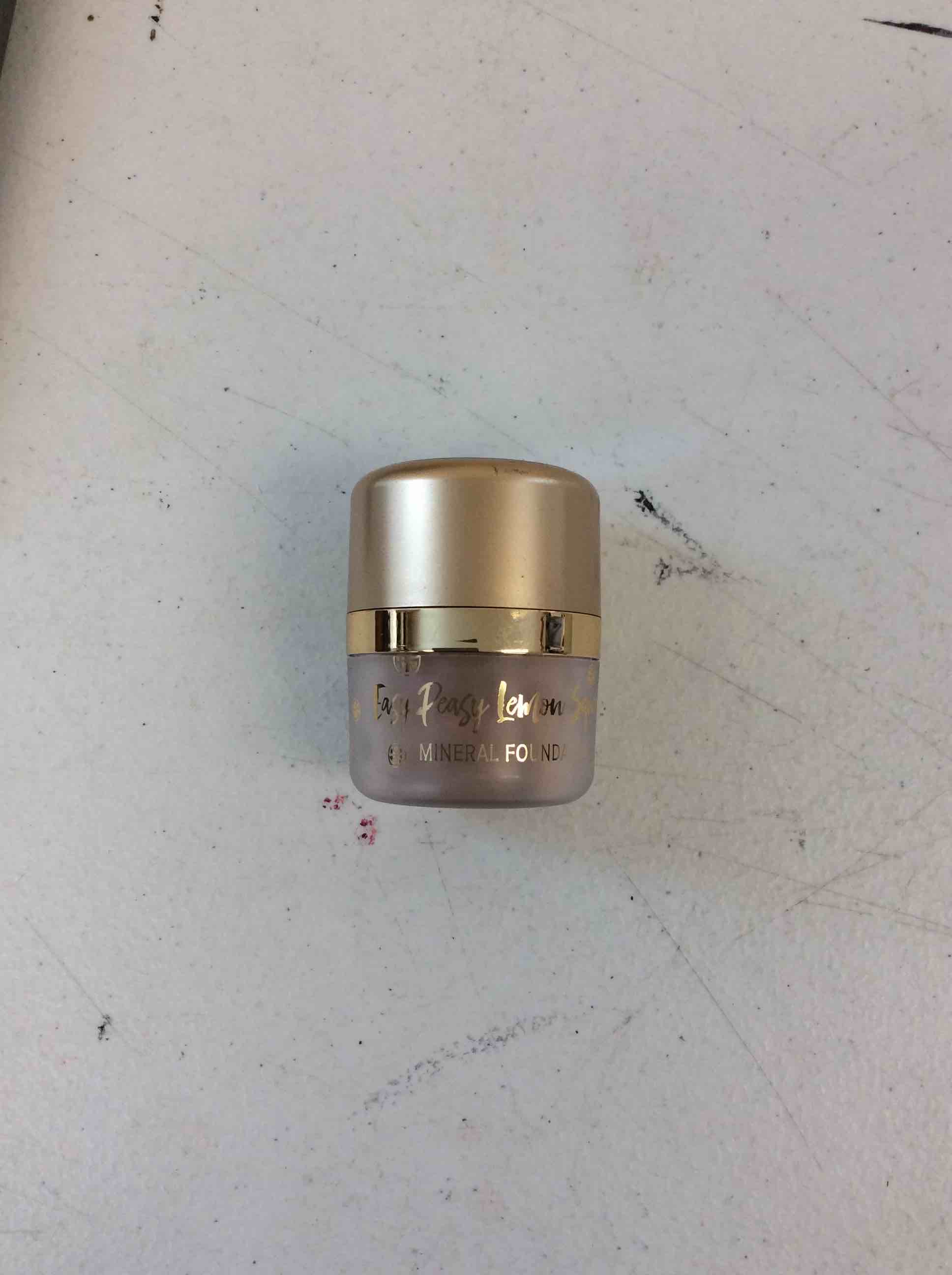 Condition photo showing As Is for easy peasy lemon squeezey foundation 