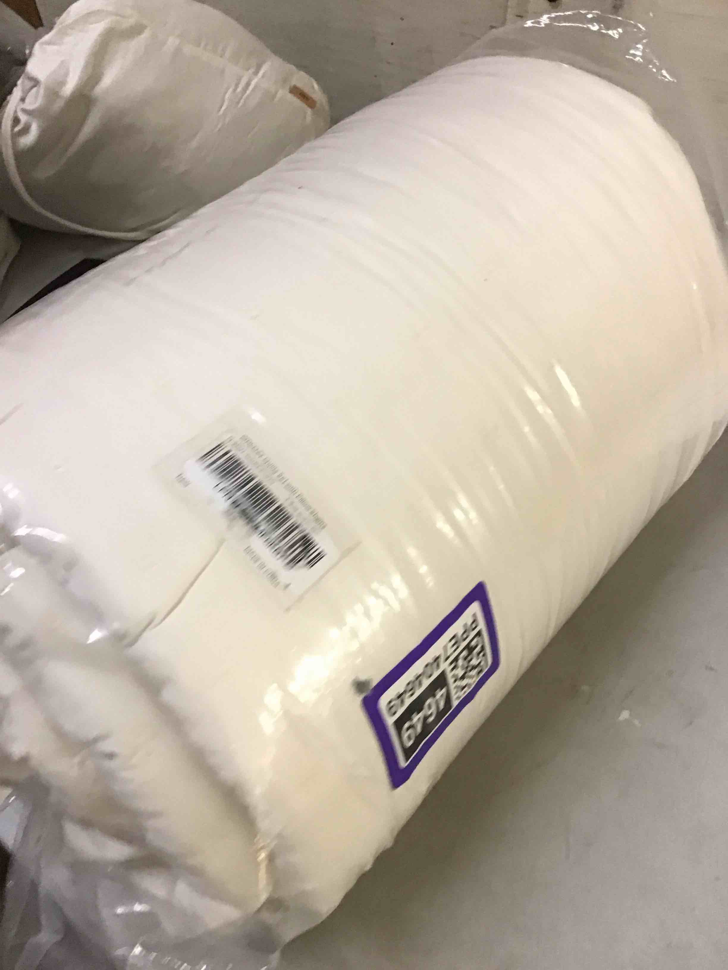 Condition photo showing New/Like New for wdcozy ivory california oversized cal king size quilt bedding sets with 2 pillow shams, lightweight soft bedspread coverlet bed cover for all season, 3 pieces, 118x106 inches