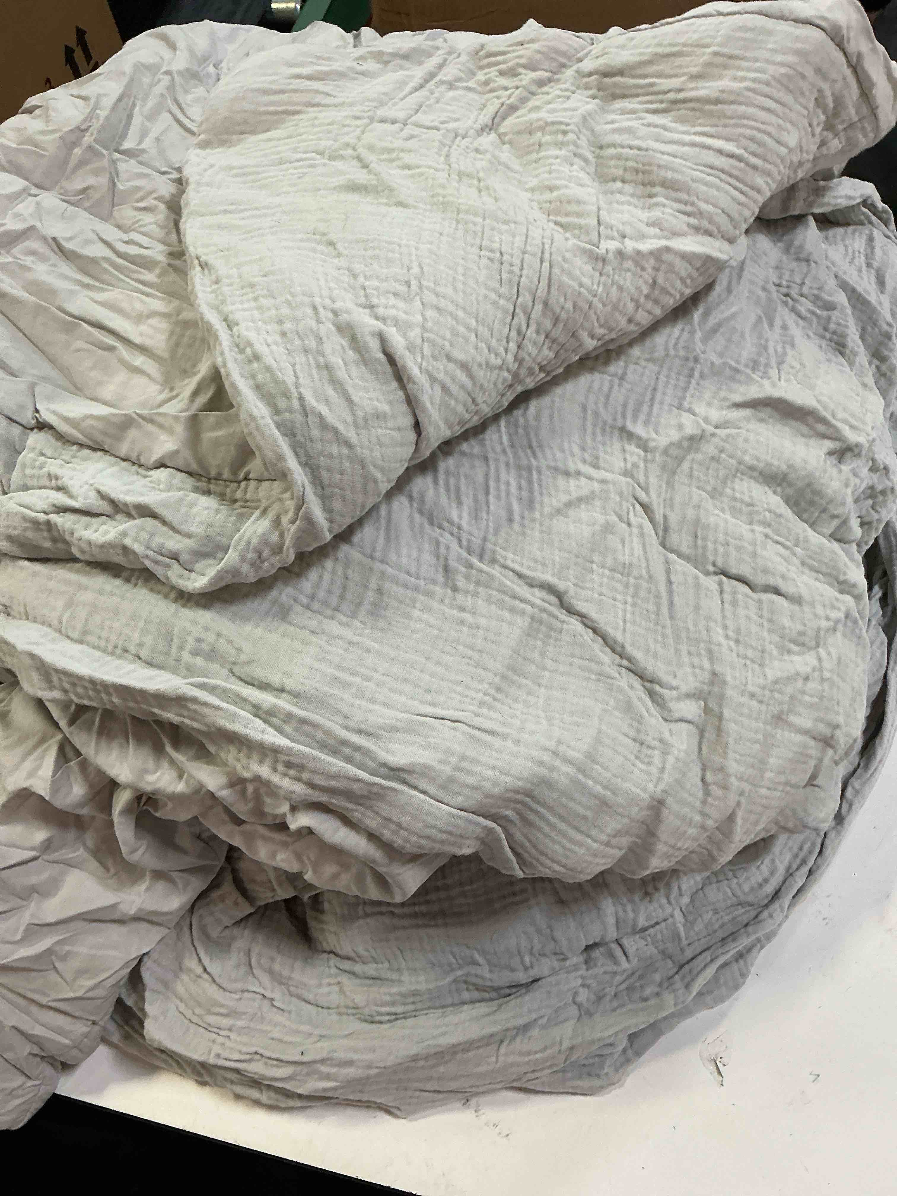 Condition photo showing As Is for (incomplete 1 piece)phf cotton muslin comforter set king, ultra soft breathable, light grey | 100% cotton cover with polyester fill,3pcs lightweight all-season bedding, 1 comforter 104"x90" & 2 pillow shams 20"x36"