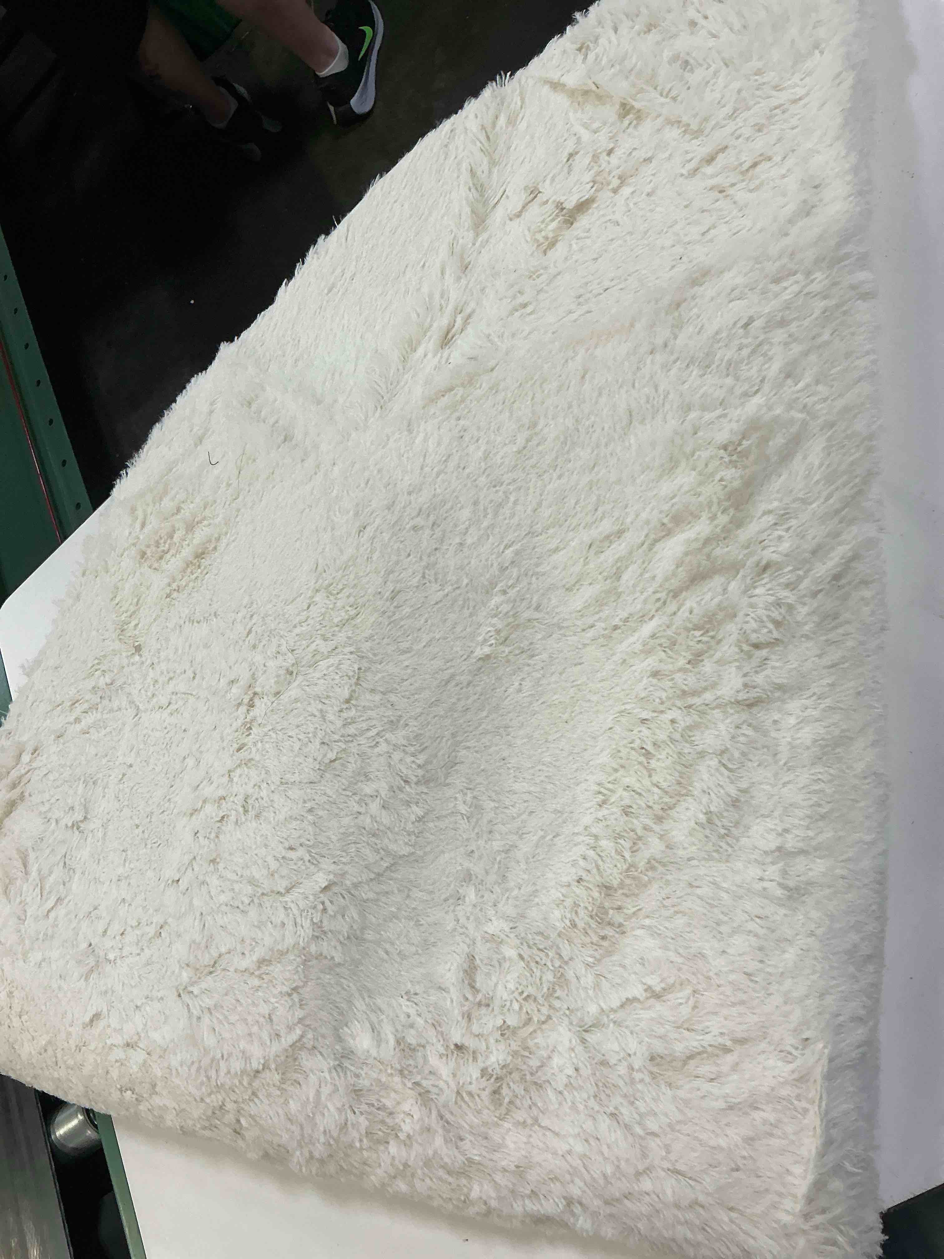 Condition photo showing Good Condition for ophanie round washable rugs 5ft ivory circle area rug,baby nursery living room bedroom decor circular carpet 5 foot,fluffy fuzzy shag plush cream for kids boys girls teen with over 99 pcs pile fibers