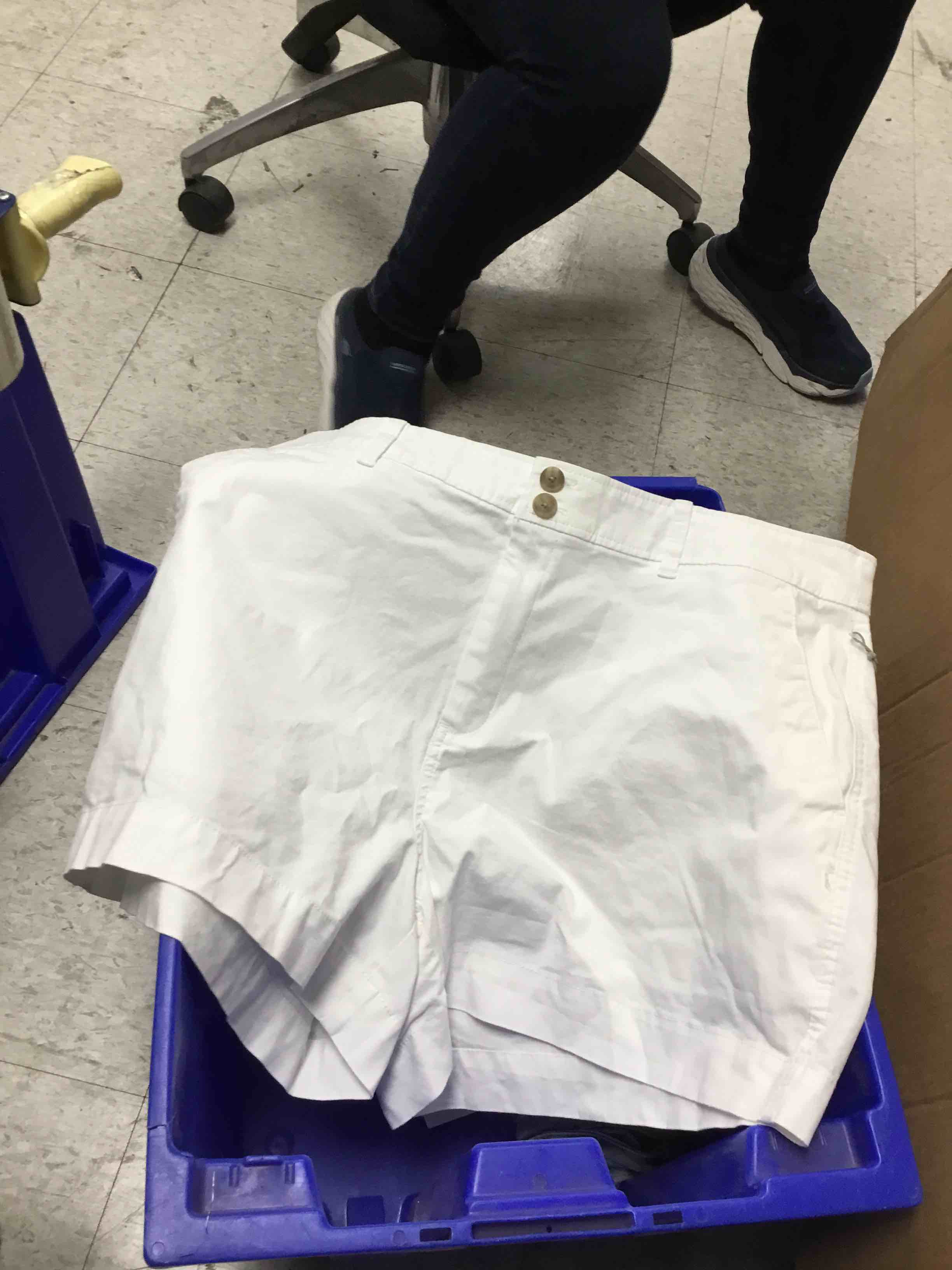 https://s3.amazonaws.com/lotting-images-prod/bidfta/PUR1701095_1699885535047.jpeg