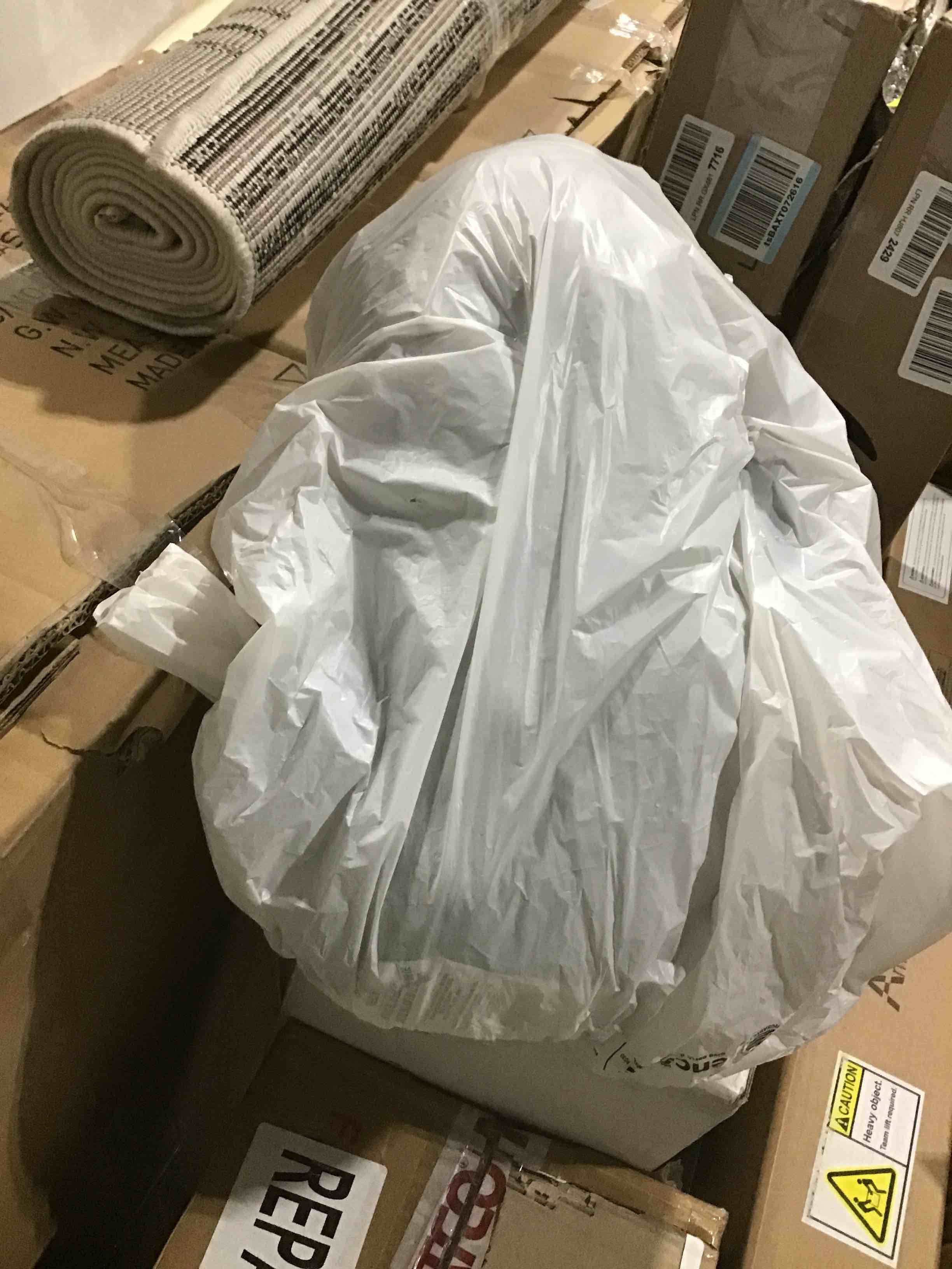 https://s3.amazonaws.com/lotting-images-prod/bidfta/PUR1704383_1701965223532.jpeg