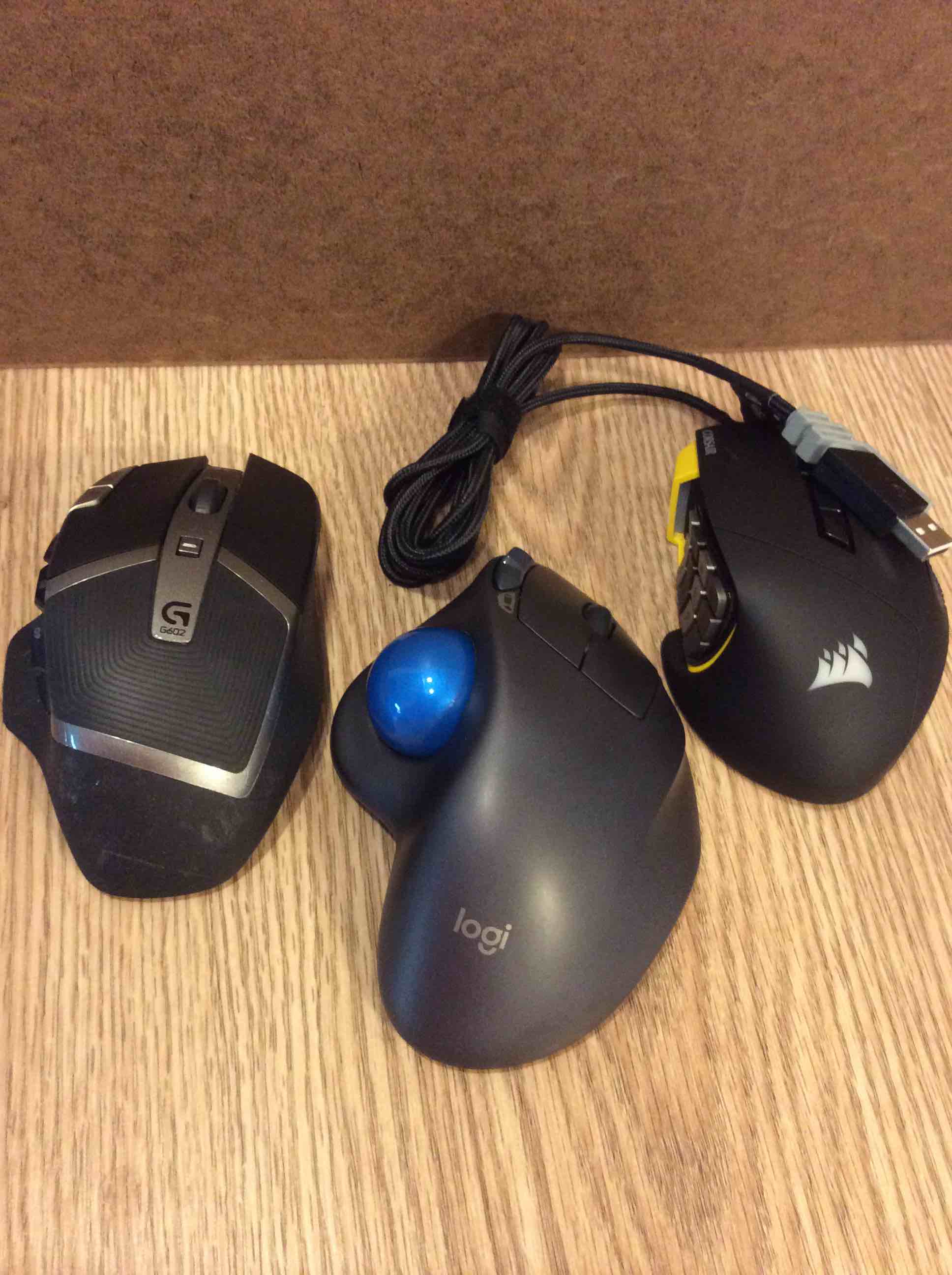 Lot of 3 Miscellaneous Mouses (Logitech and Corsair) (3x the bid) 