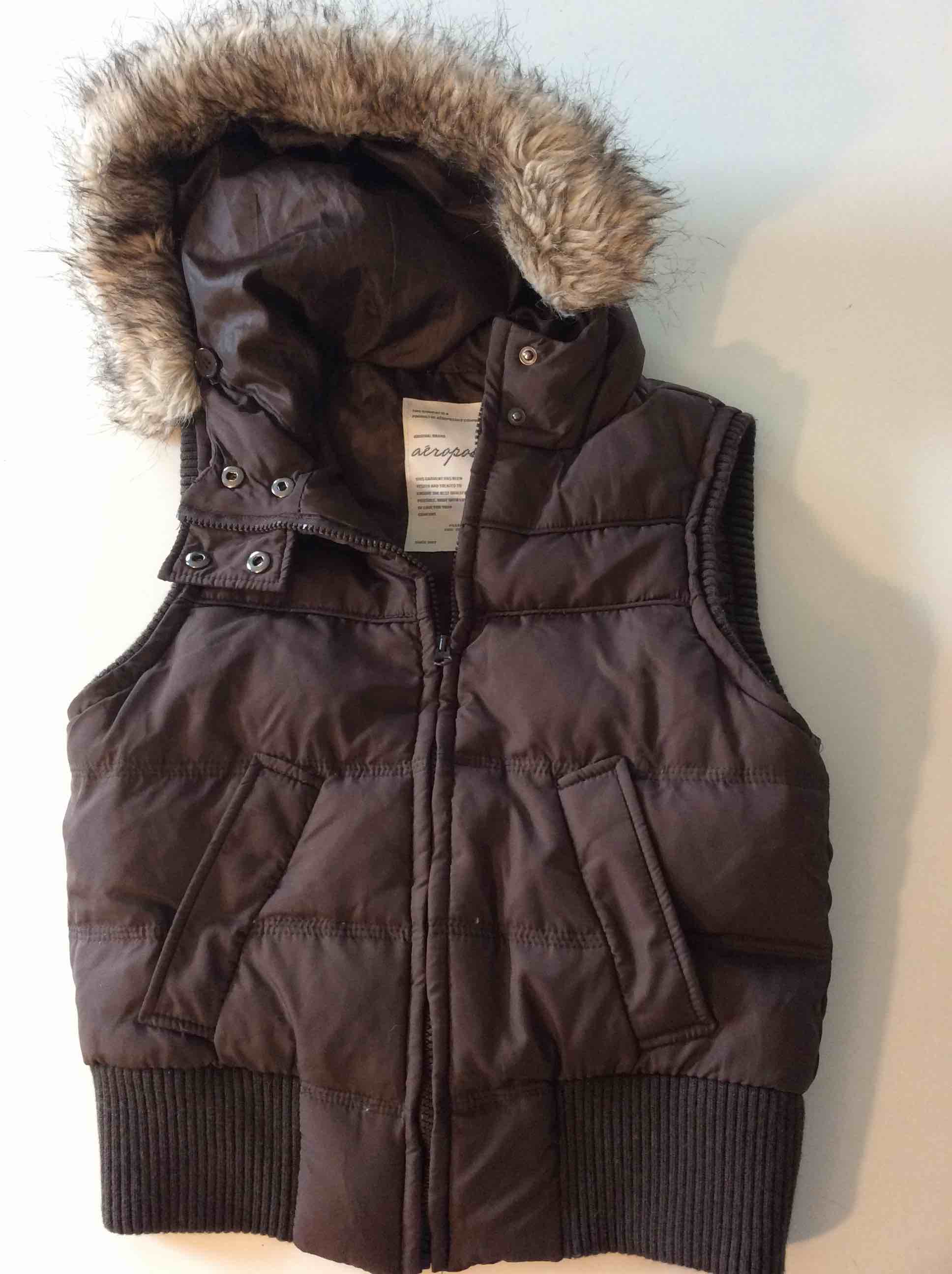 Aeropostale Puffer Vest Size Medium