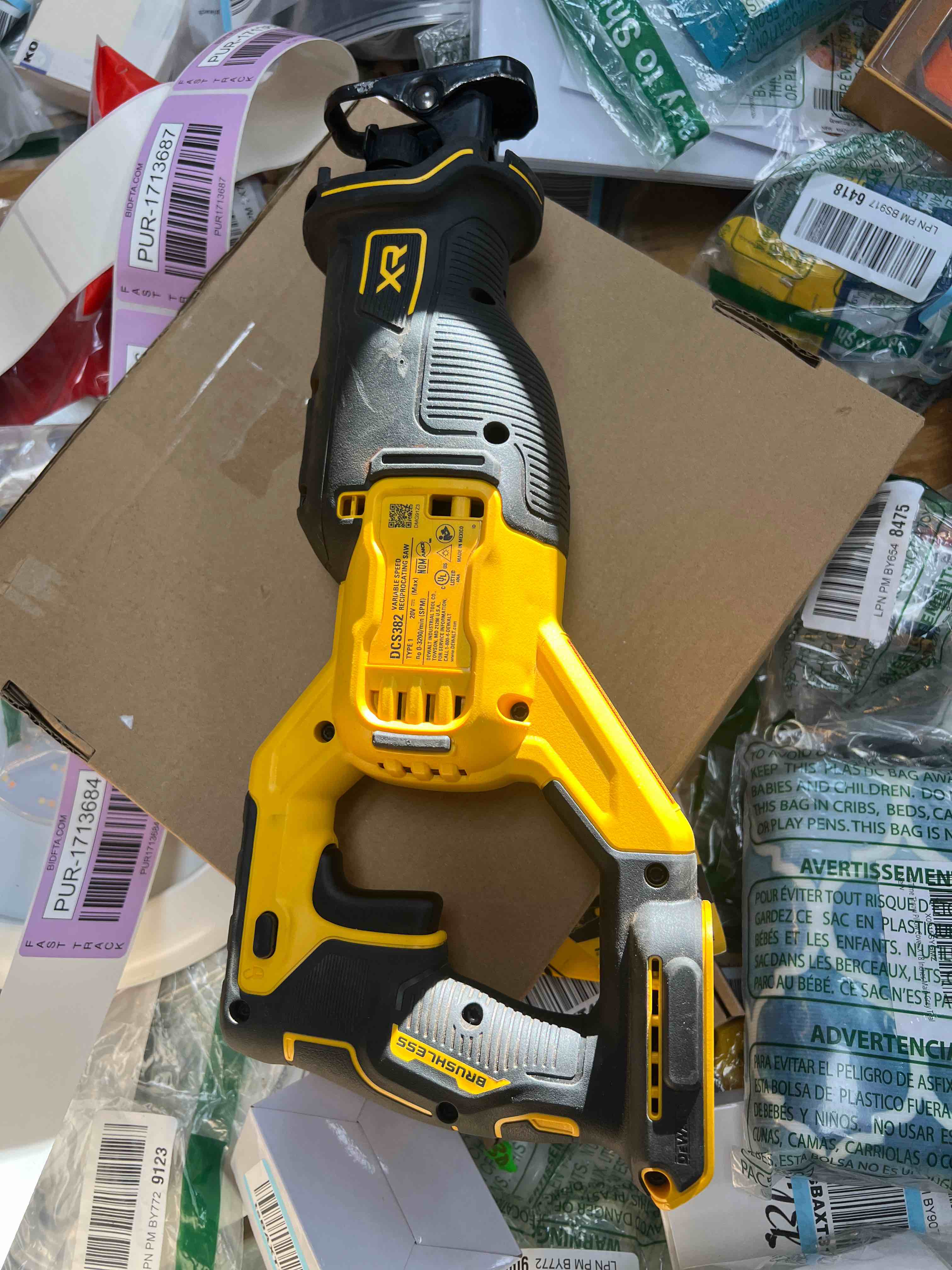 https://s3.amazonaws.com/lotting-images-prod/bidfta/PUR1713684_1718063163793.jpeg