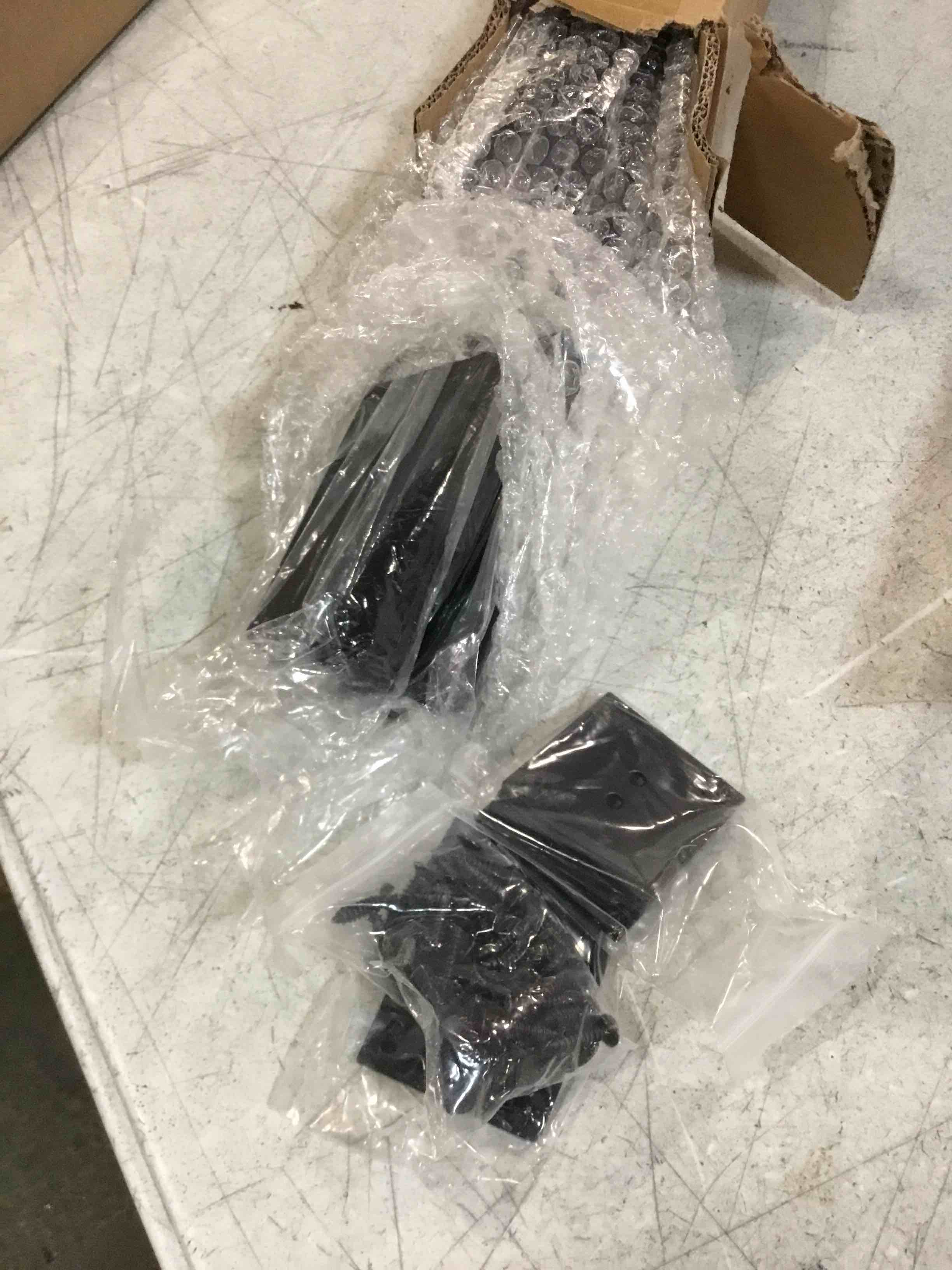 https://s3.amazonaws.com/lotting-images-prod/bidfta/PUR1715011_1718796200027.jpeg