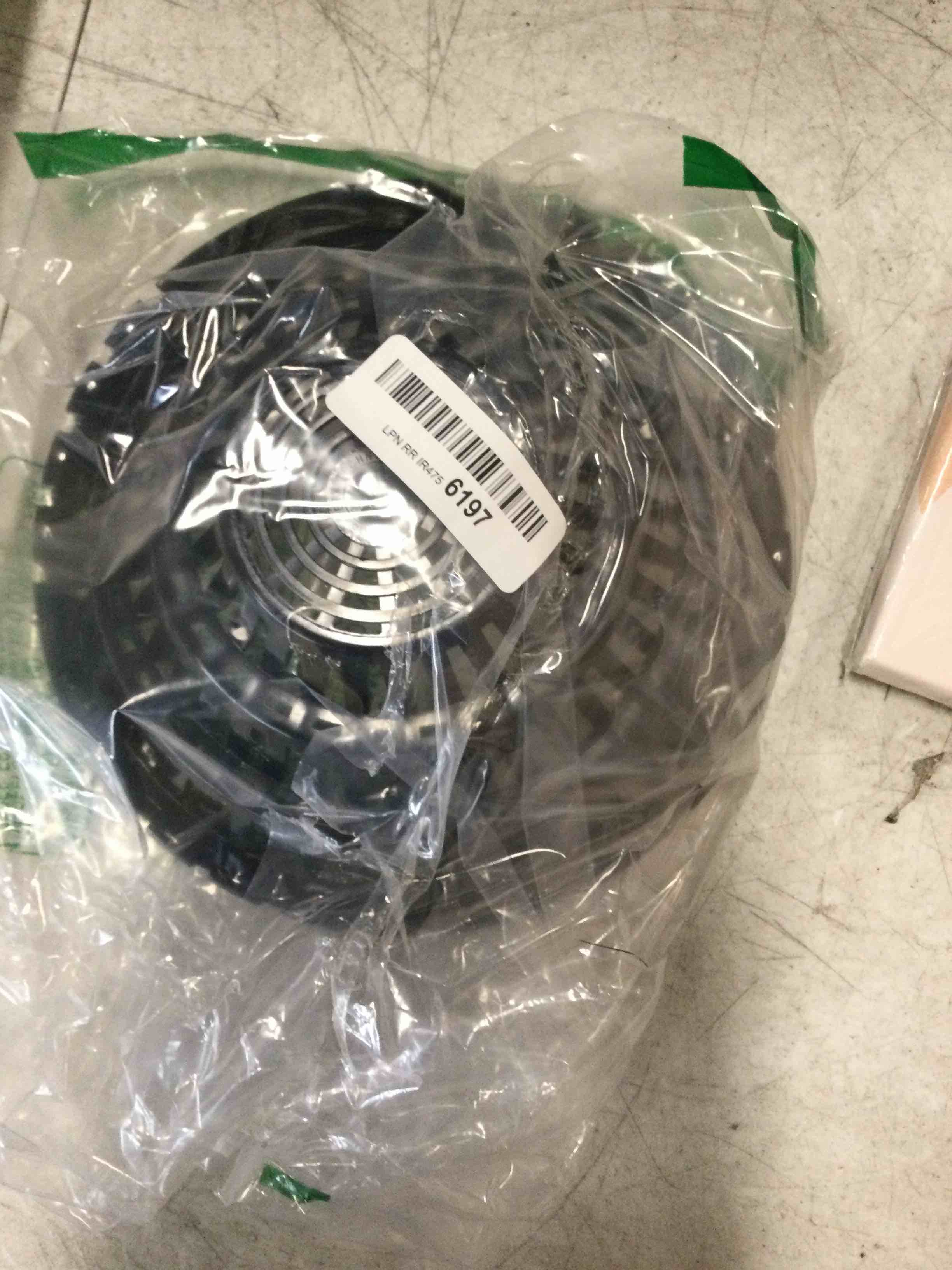 https://s3.amazonaws.com/lotting-images-prod/bidfta/PUR1717733_1719342871749.jpeg