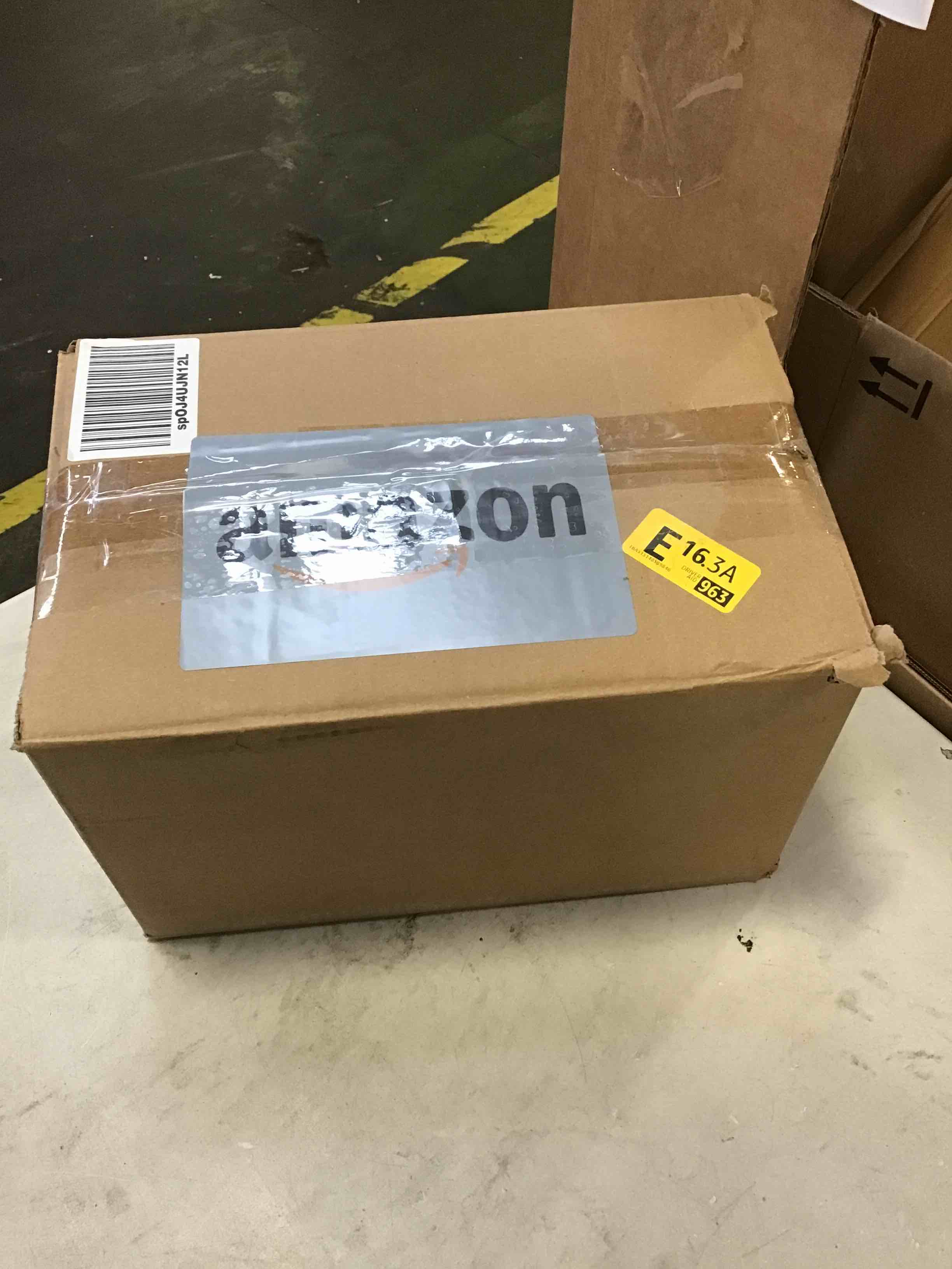 https://s3.amazonaws.com/lotting-images-prod/bidfta/PUR4955830_1720623635858.jpeg