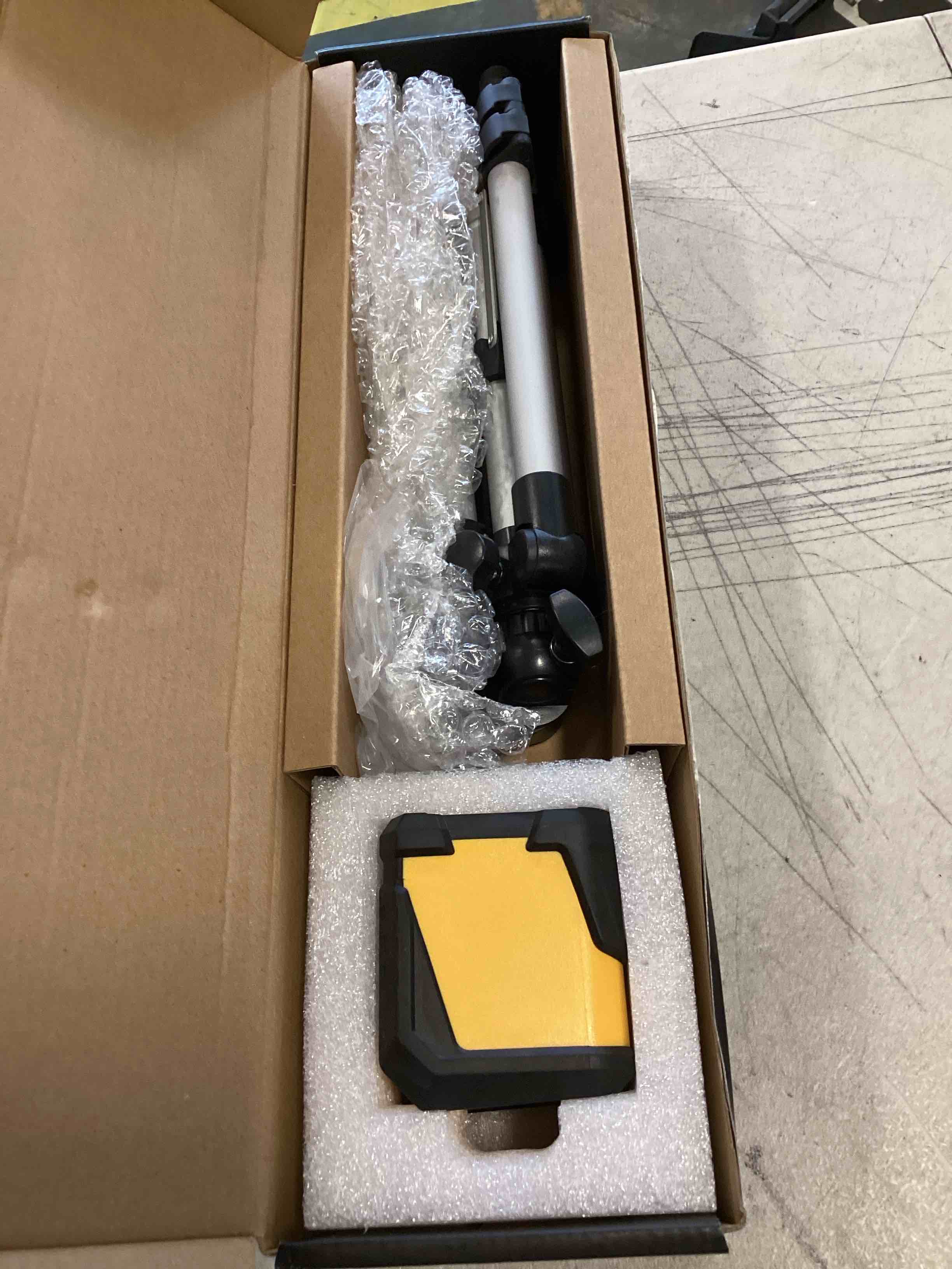 https://s3.amazonaws.com/lotting-images-prod/bidfta/PUR4956376_1721144808138.jpeg