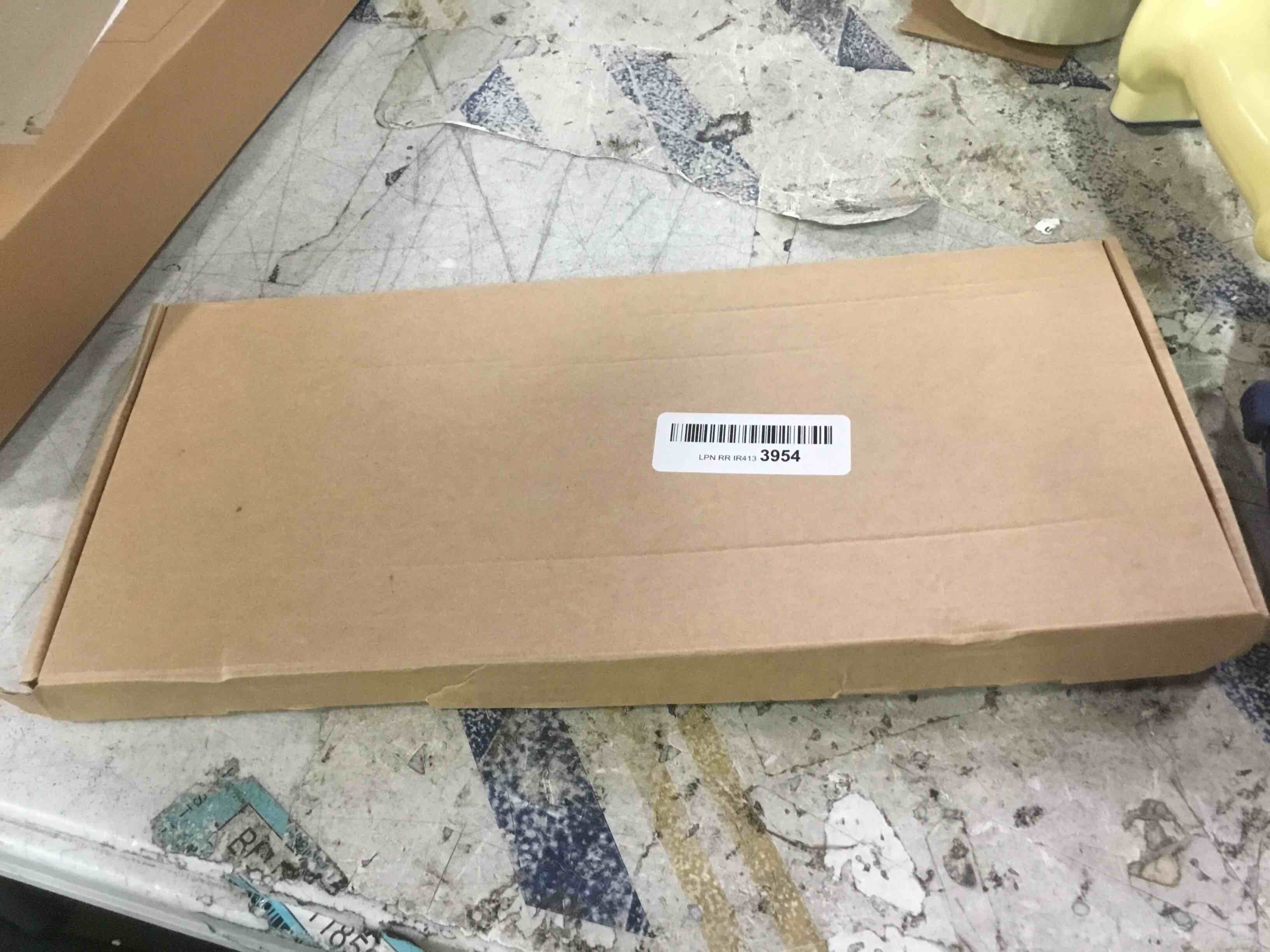 https://s3.amazonaws.com/lotting-images-prod/bidfta/PUR4957003_1719517966254.jpeg