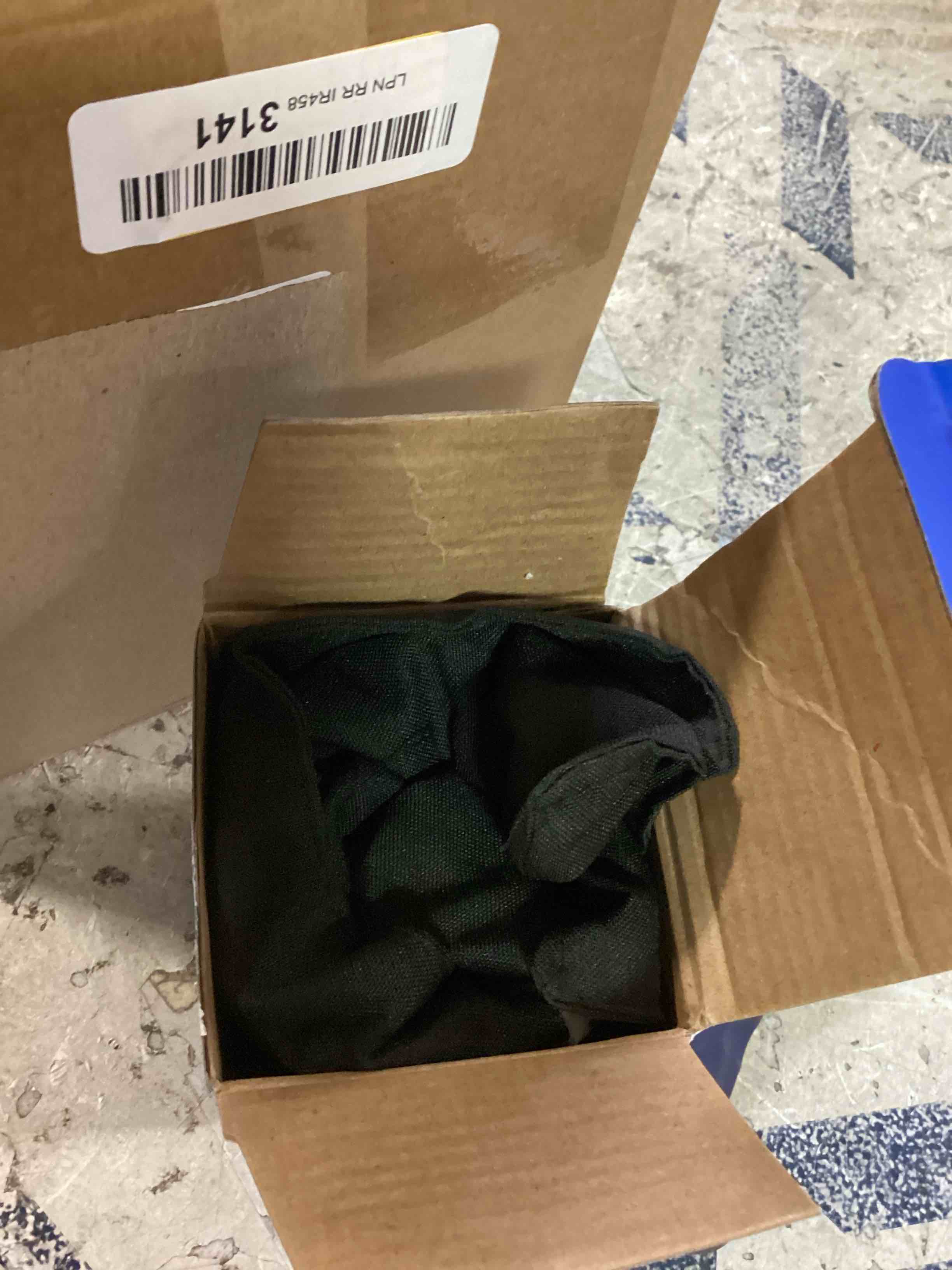 https://s3.amazonaws.com/lotting-images-prod/bidfta/PUR4957144_1719587376301.jpeg