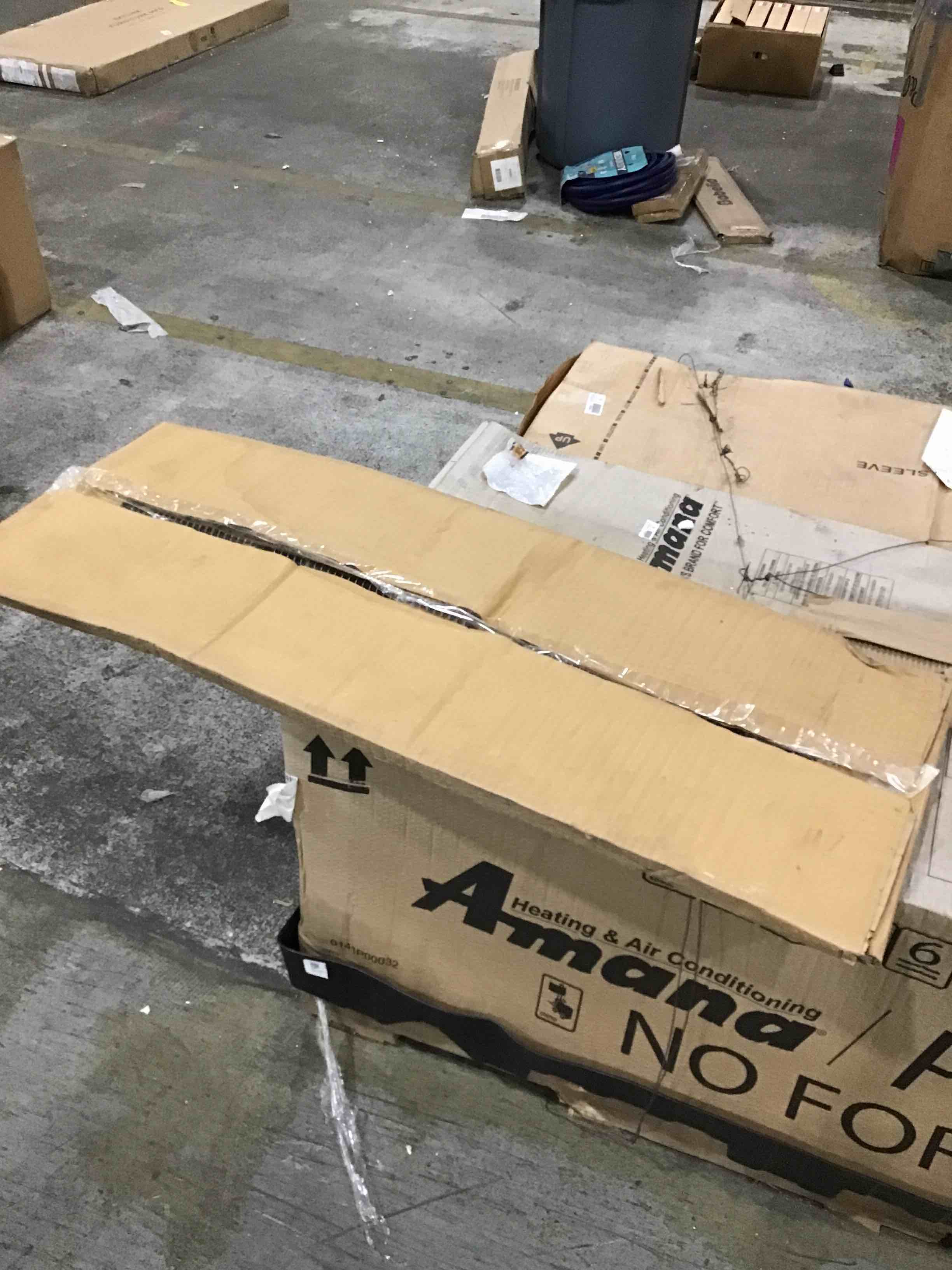 https://s3.amazonaws.com/lotting-images-prod/bidfta/PUR4958149_1716590734697.jpeg