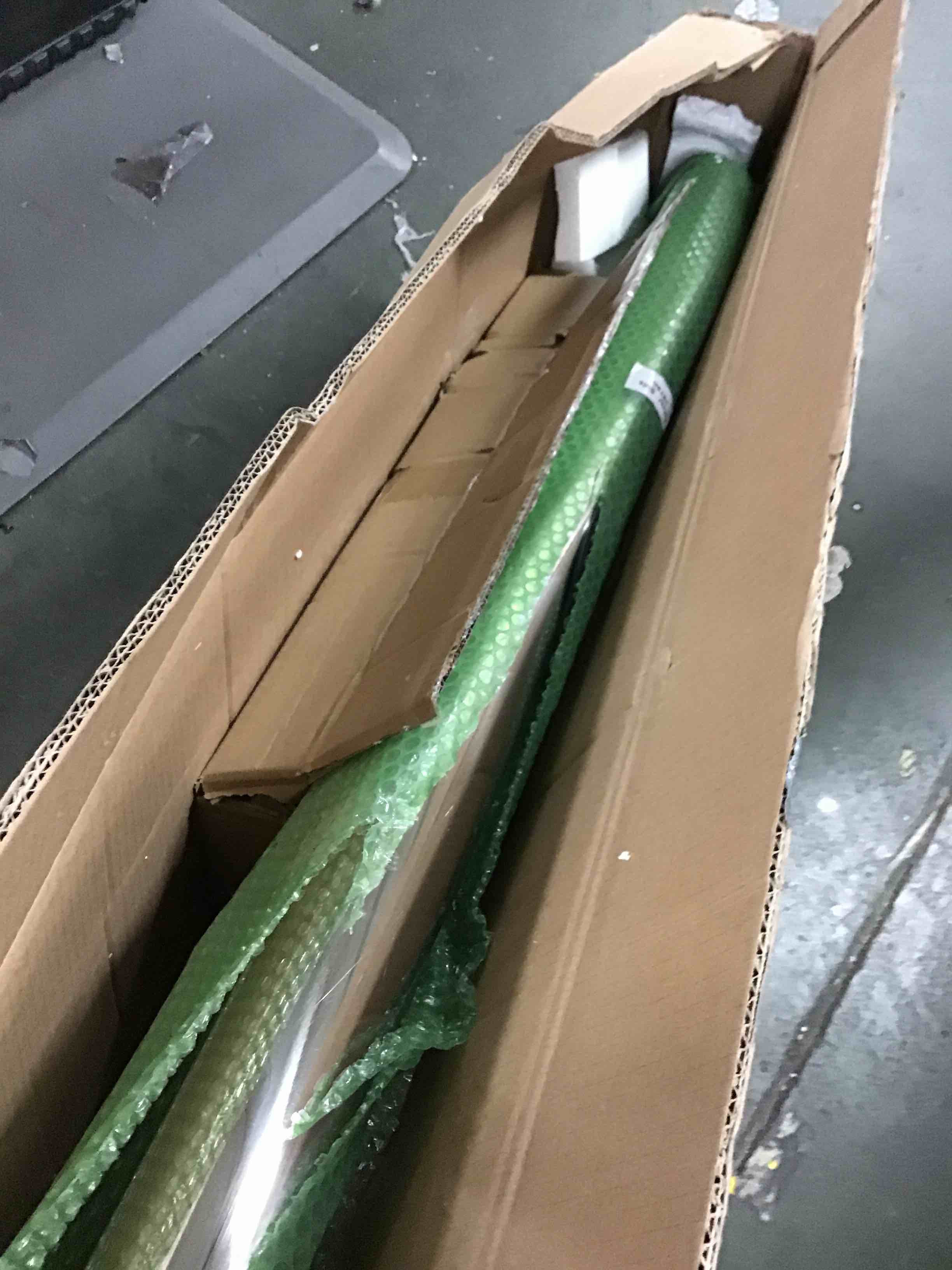 https://s3.amazonaws.com/lotting-images-prod/bidfta/RED0917547_1609950127340.jpeg