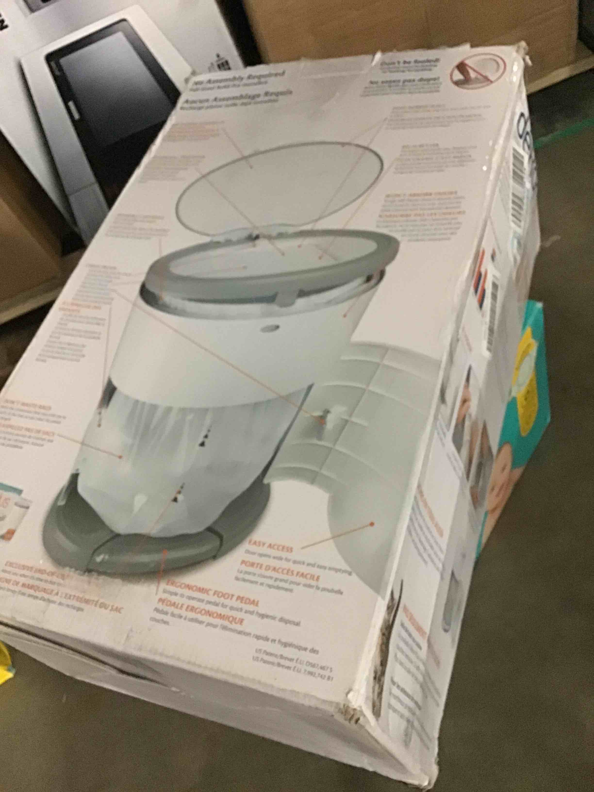 https://s3.amazonaws.com/lotting-images-prod/bidfta/RED1086509_1615495778153.jpeg