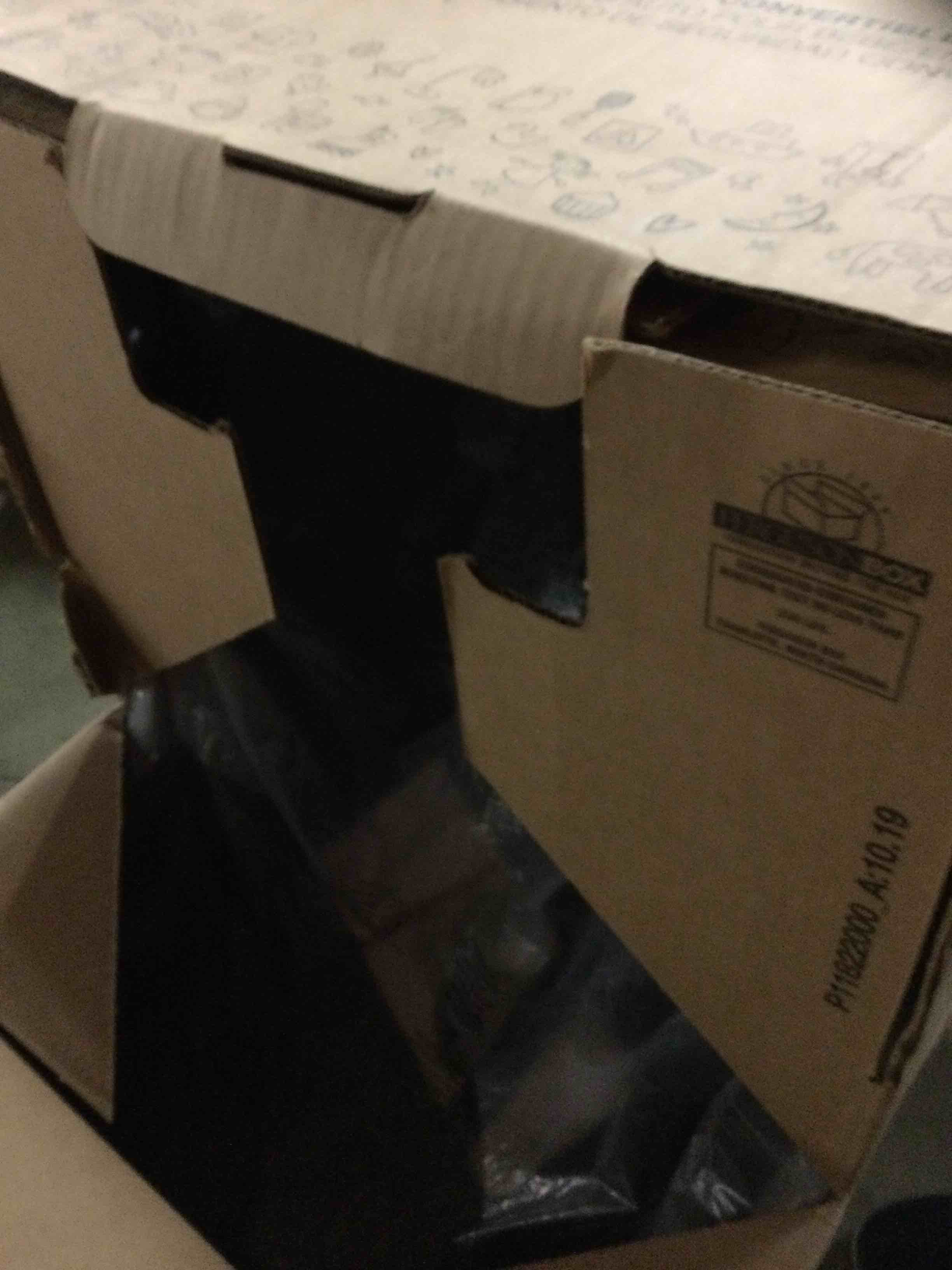 https://s3.amazonaws.com/lotting-images-prod/bidfta/RED1086537_1615495093934.jpeg