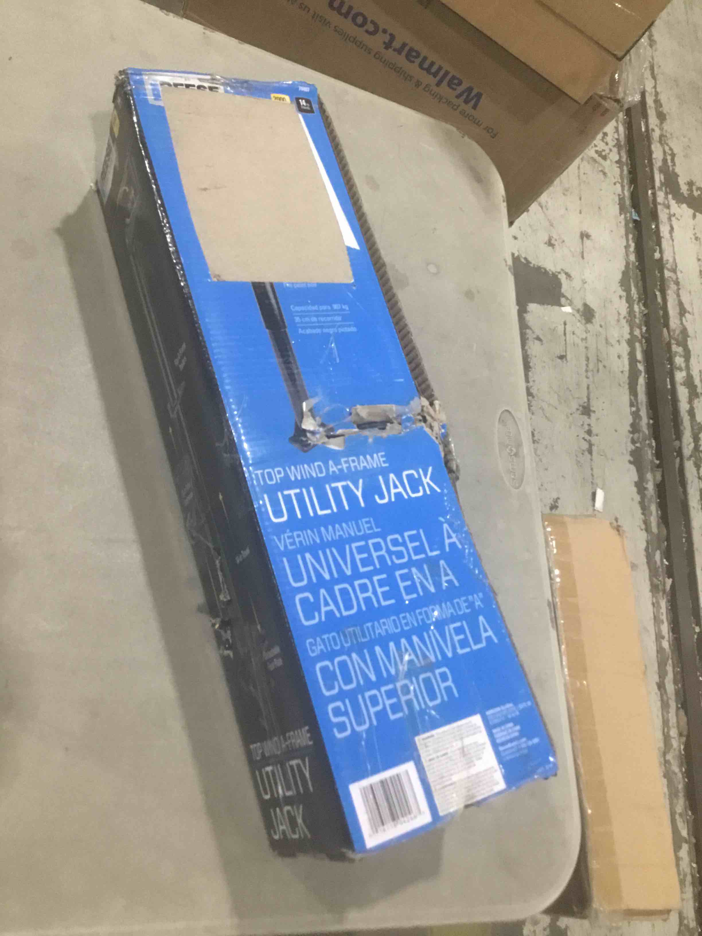 https://s3.amazonaws.com/lotting-images-prod/bidfta/RED1550064_1639579795889.jpeg